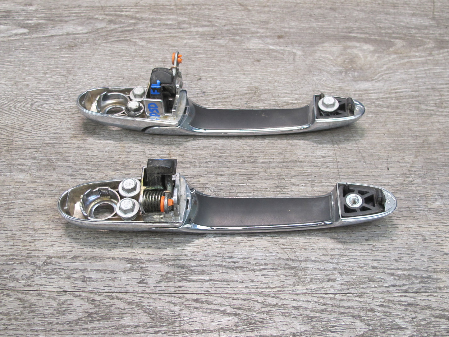 06-09 Pontiac Solstice Set of 2 Left & Right Door Exterior Handle Chrome OEM