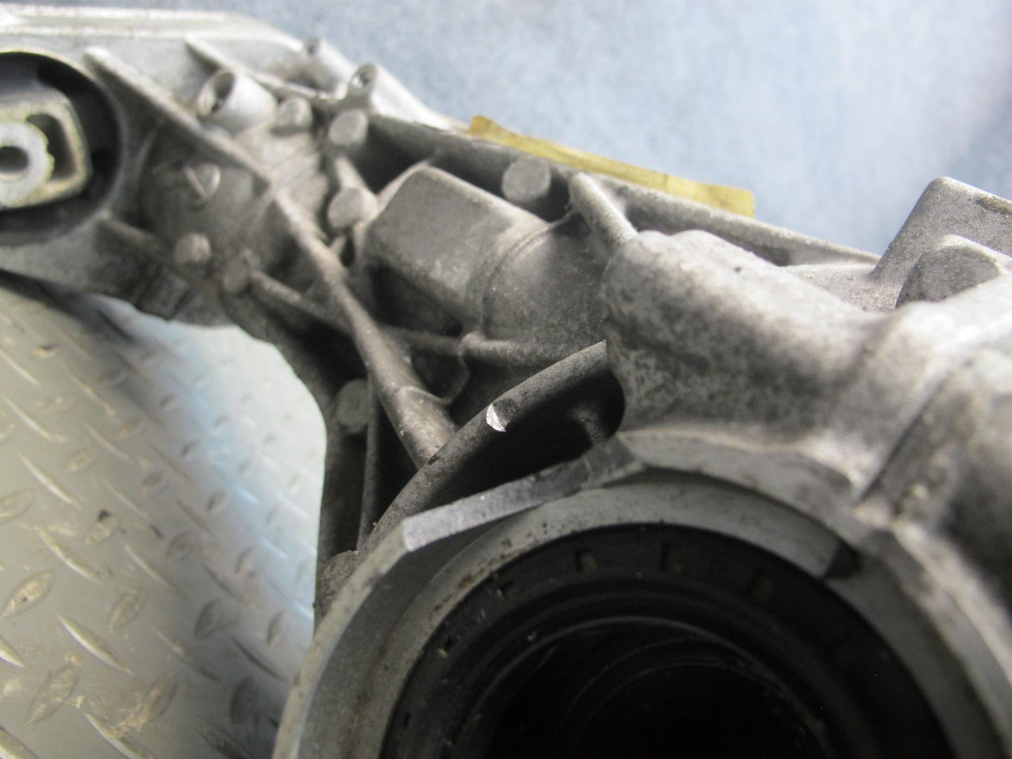 2011-2014 Porsche Cayenne 958 4.8L Turbo AWD AGT Front Differential Carrier 91k