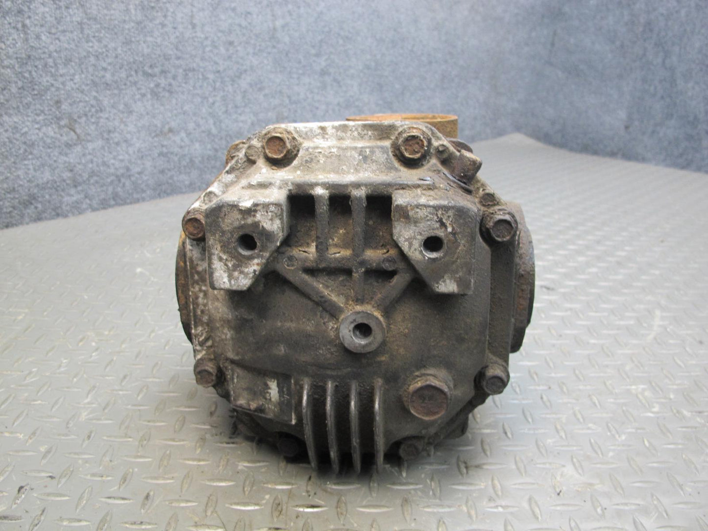 91-92 Mitsubishi 3000GT Turbo AWD Rear Differential Carrier Vlsd 3.545 Ratio OEM