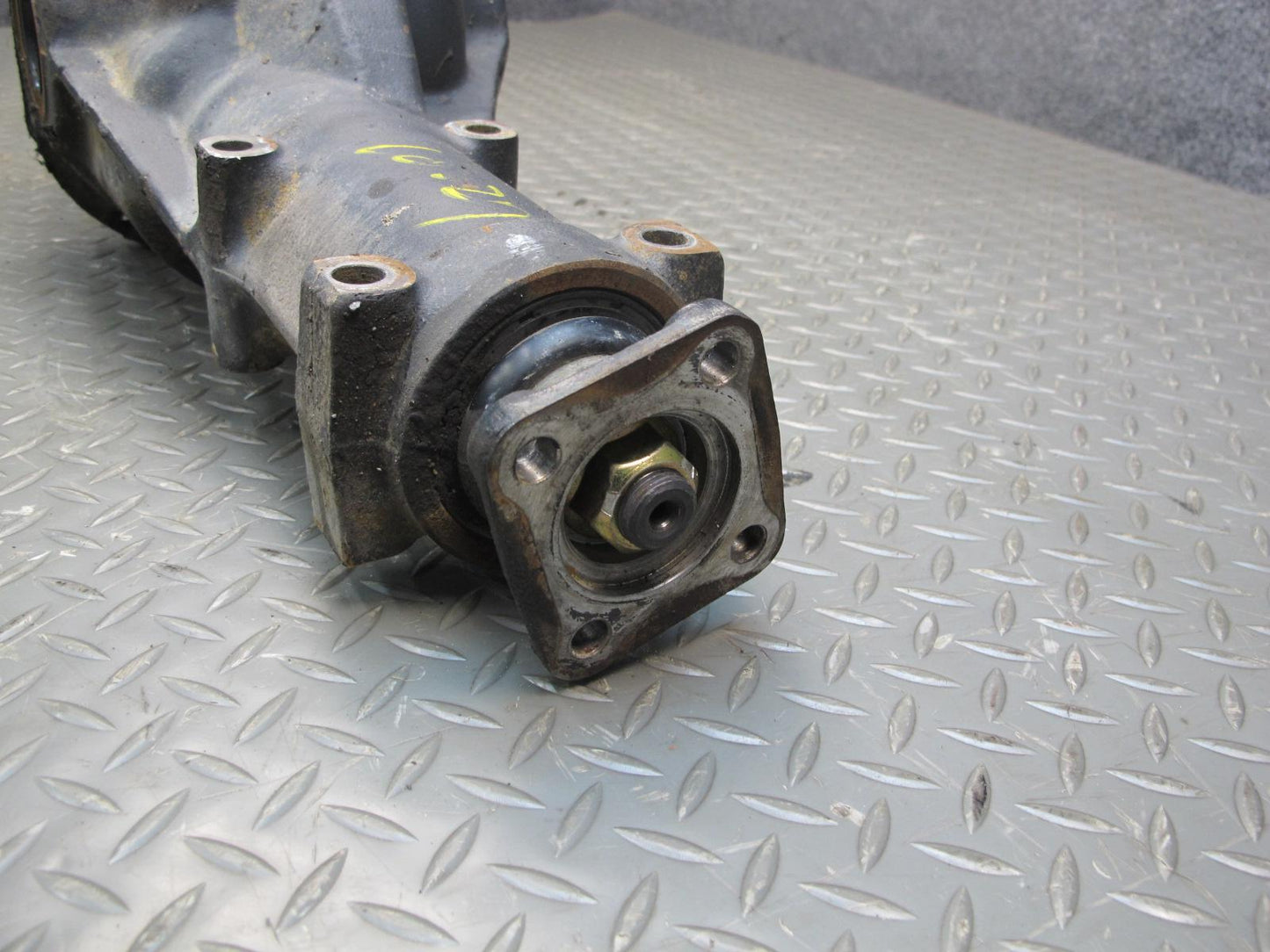 85-86 Nissan Z31 300ZX Turbo Rear Differential Carrier 3.545 Ratio OEM