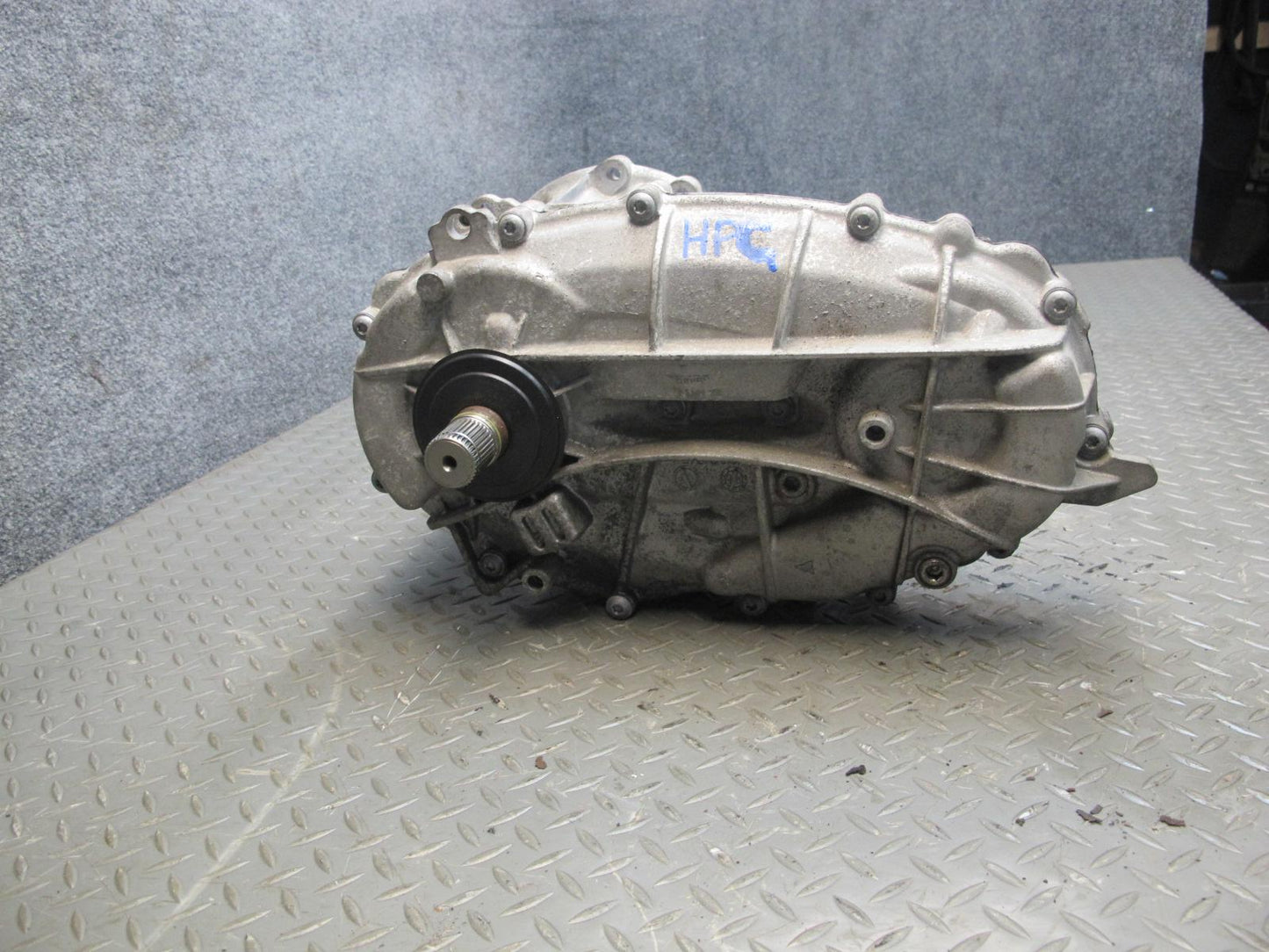 2011-2016 Porsche Cayenne 958 4.8L Turbo Transmission Transfer Case Box w Motor