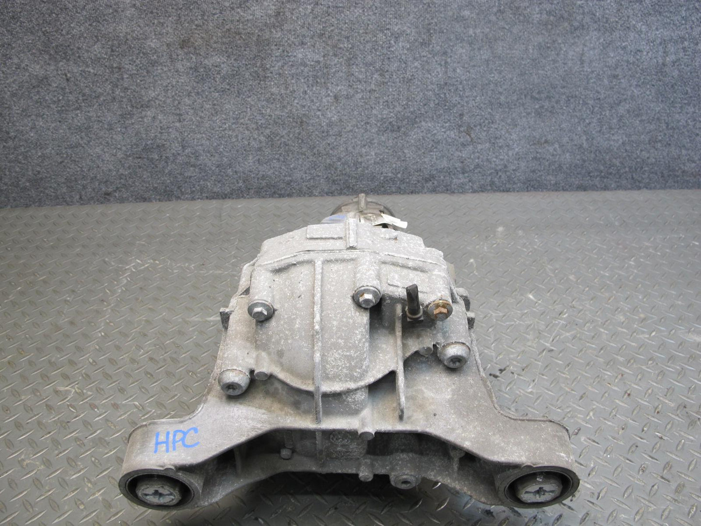 2011-2018 Porsche Cayenne 958 4.8L Turbo Rear Differential Carrier 0BN525017B