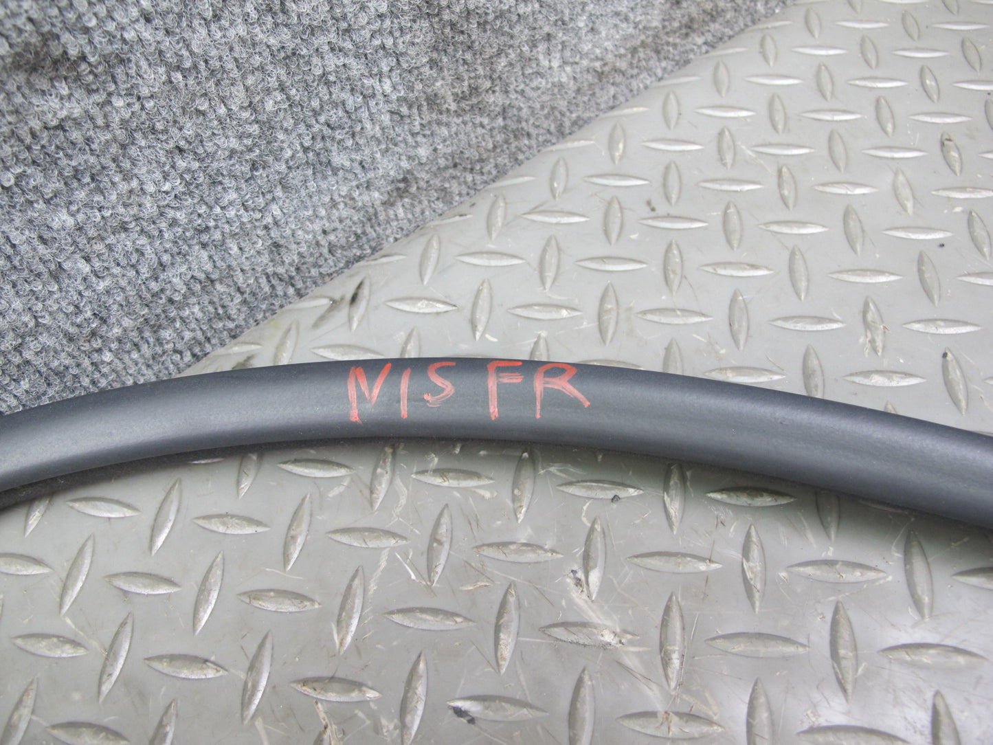 01-05 Lexus JCE10L IS300 Set of 2 Front Right & Left Door Rubber Seal OEM