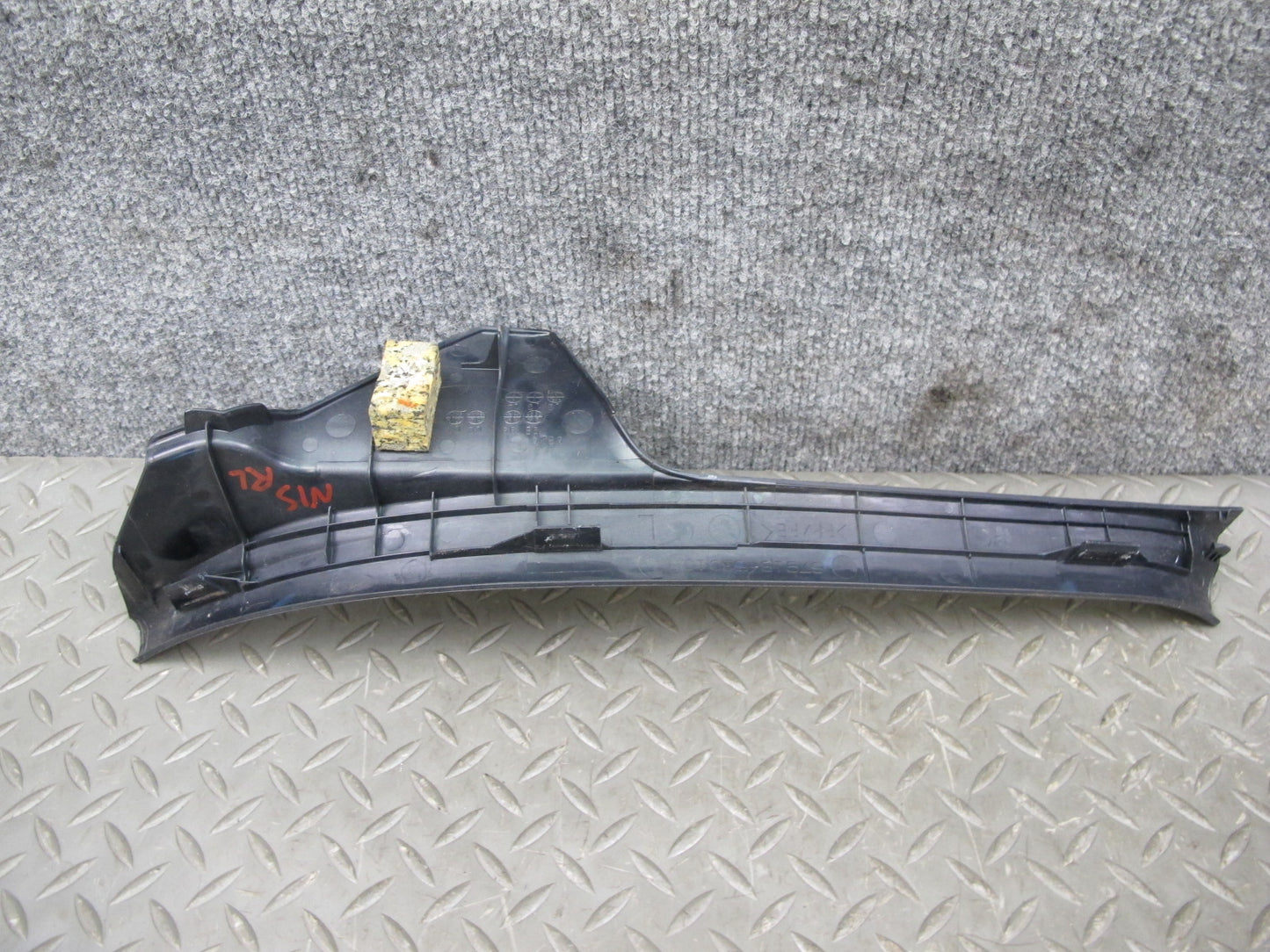 01-05 Lexus JCE10L IS300 Set of 2 Rear Right Left Door Scuff Sill Plate Trim OEM