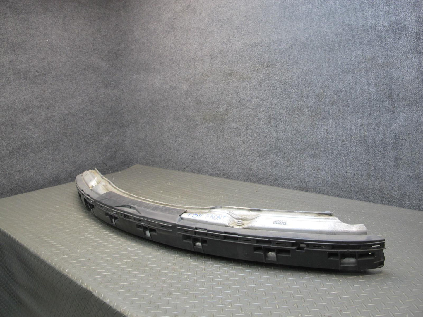 01-06 BMW E46 3-SERIES Front Bumper Impact Reinforcement Bar w Horns 8195300 OEM