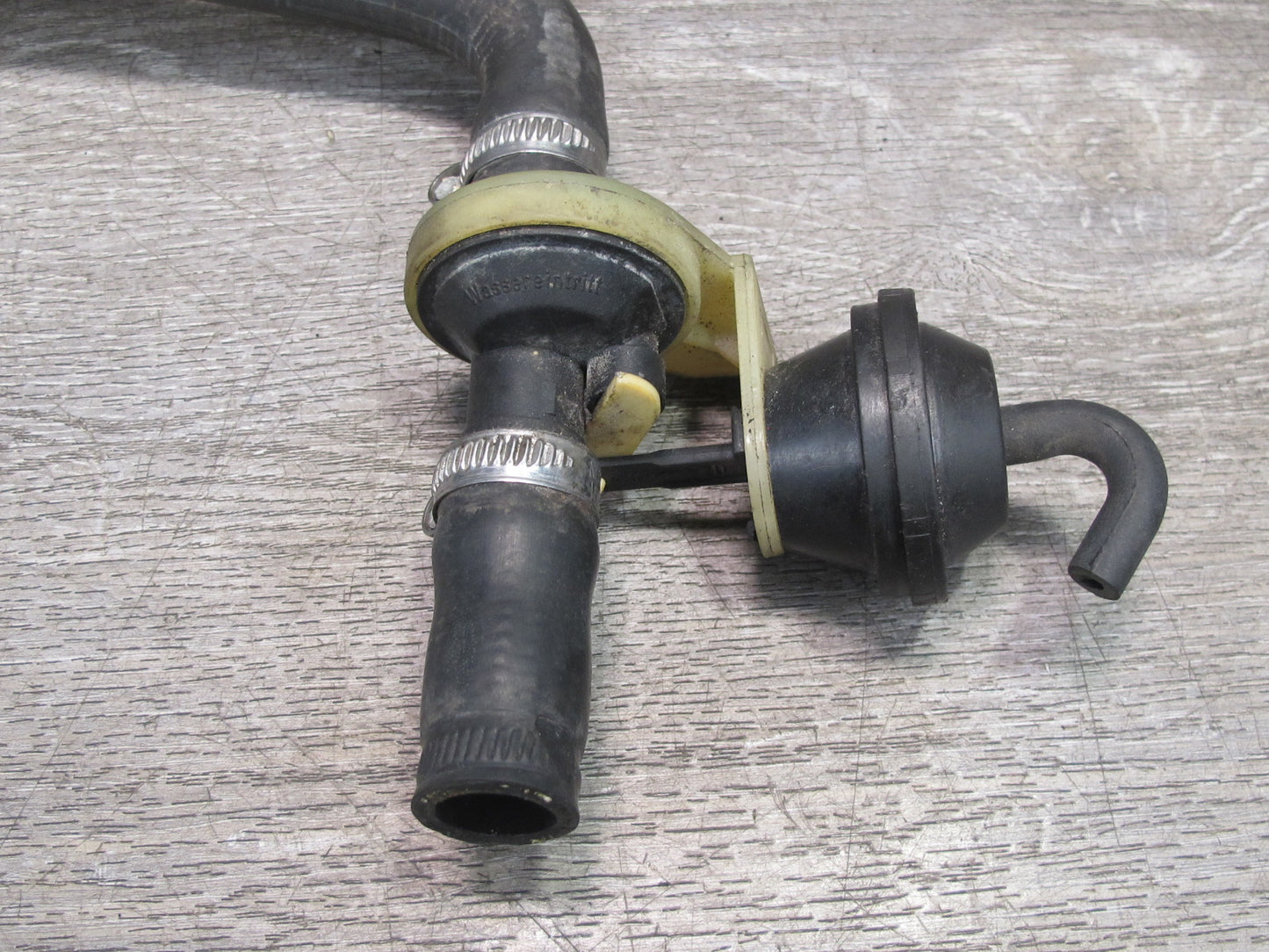 1987-1991 Porsche 928 S Hvac Coolant Control Valve W/ Hose