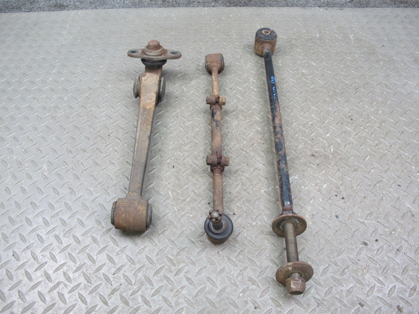 85-86 Toyota MR2 Rear Right Suspension Lower Control Arm Tie Strut Rod Set OEM