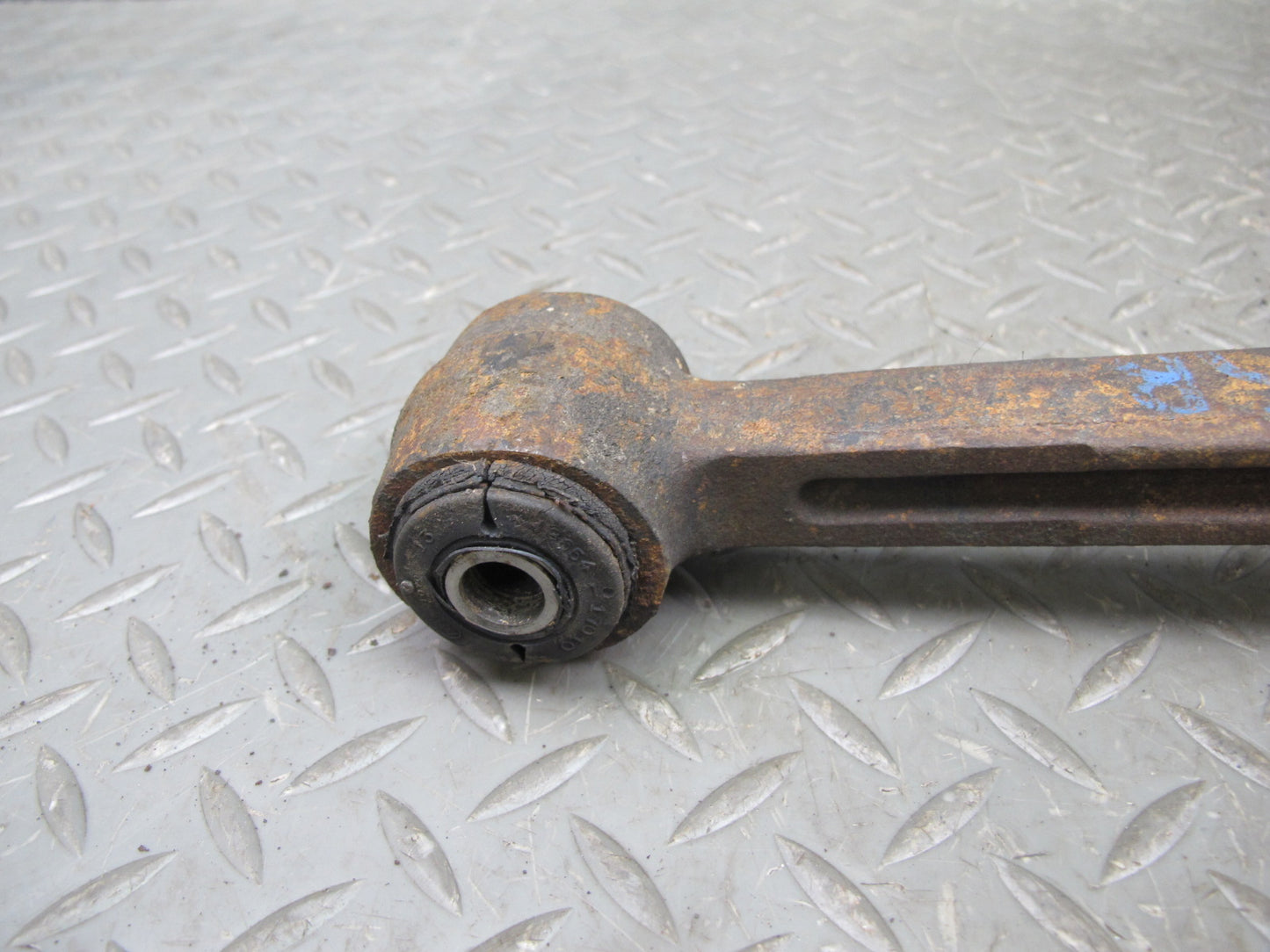 85-86 Toyota MR2 Rear Right Suspension Lower Control Arm Tie Strut Rod Set OEM