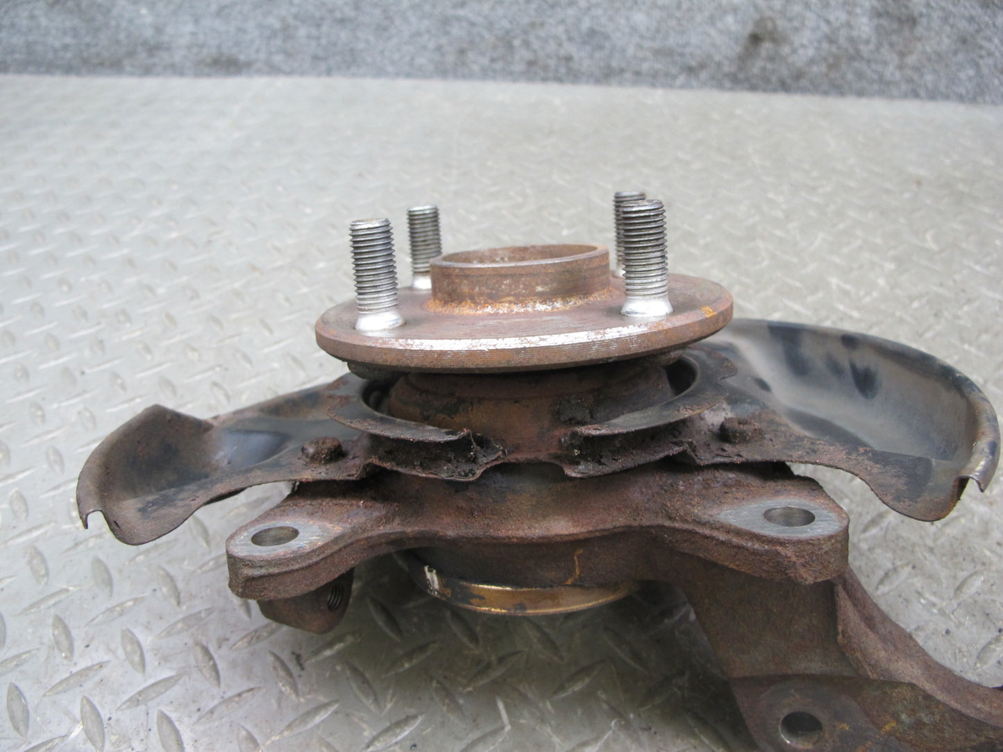 85-86 Toyota MR2 AW15 Rear Right Spindle Knuckle Wheel Hub Bearing OEM
