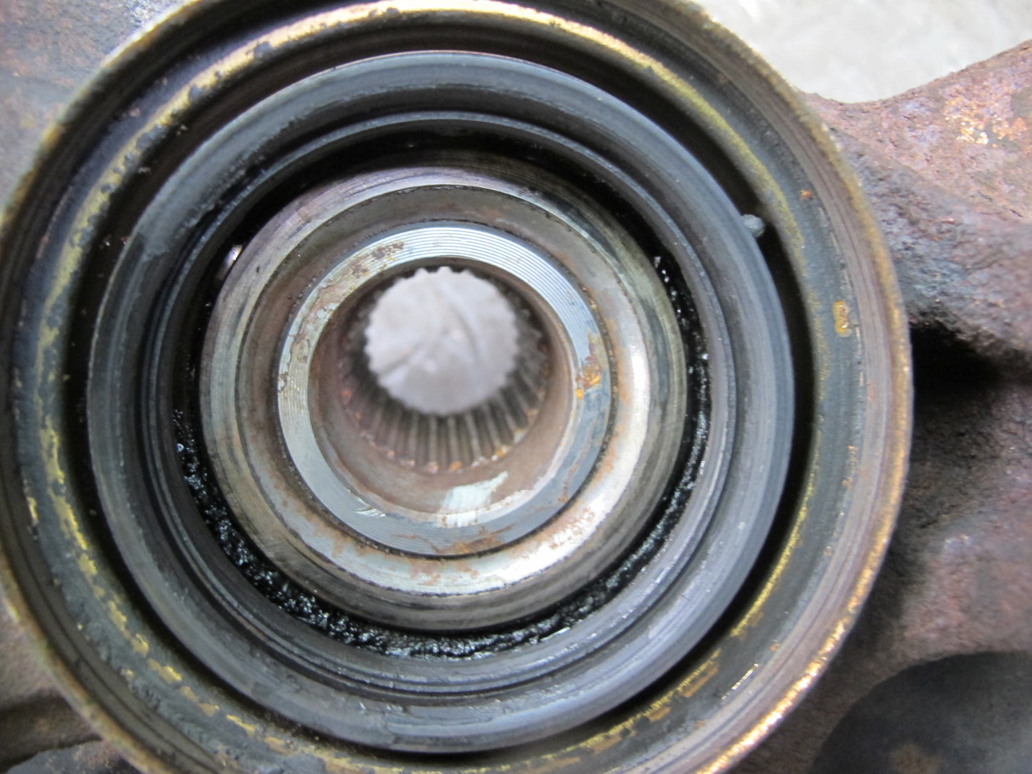 85-86 Toyota MR2 AW15 Rear Right Spindle Knuckle Wheel Hub Bearing OEM