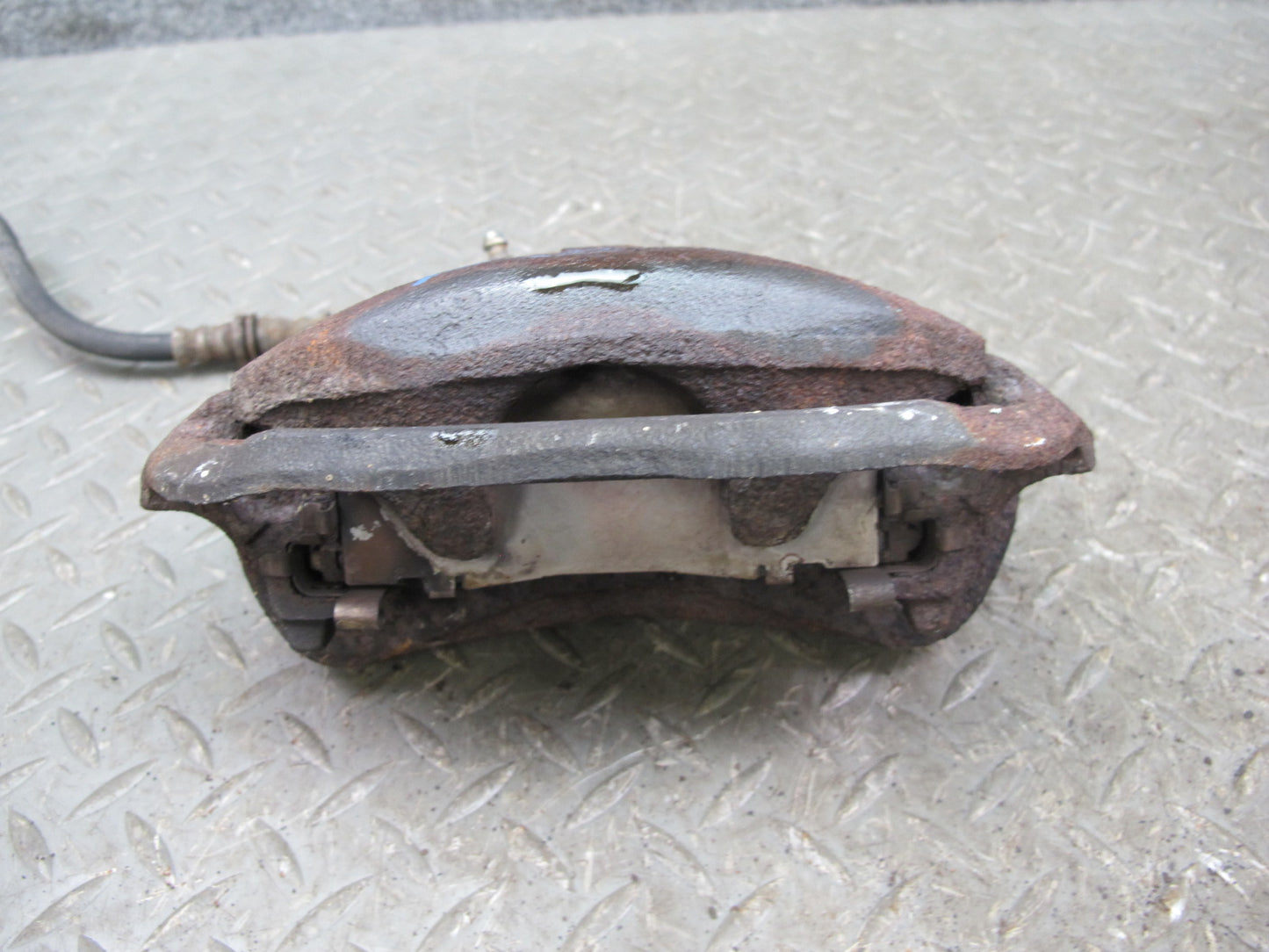 85-86 Toyota MR2 AW15 Set of 2 Front Left & Right Brake Caliper OEM