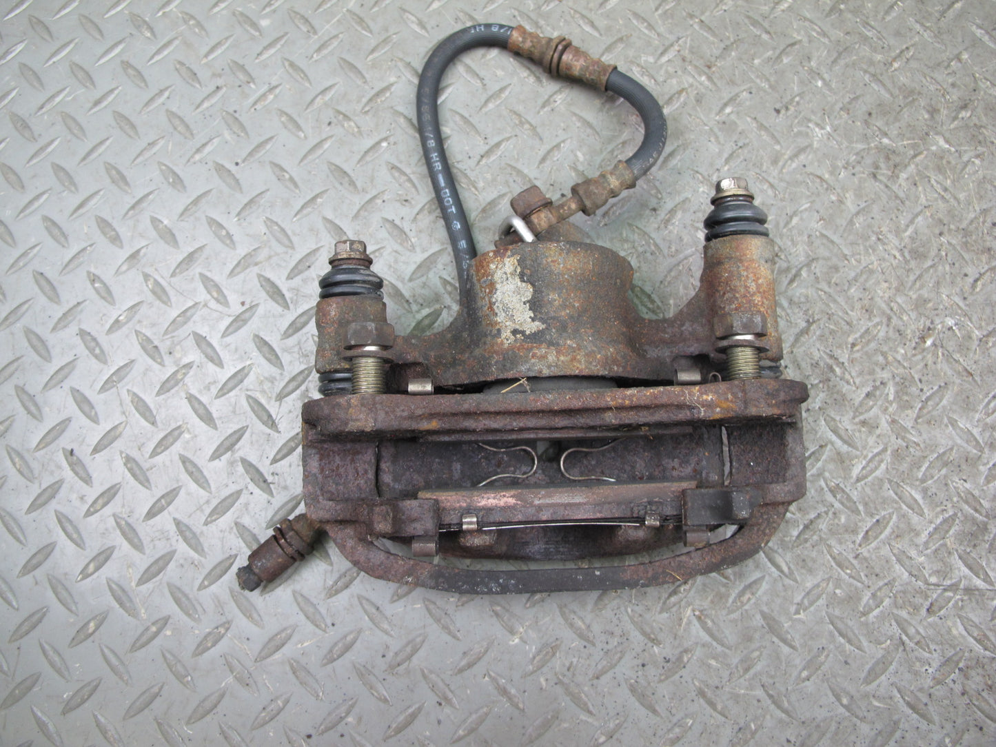 85-86 Toyota MR2 AW15 Set of 2 Front Left & Right Brake Caliper OEM