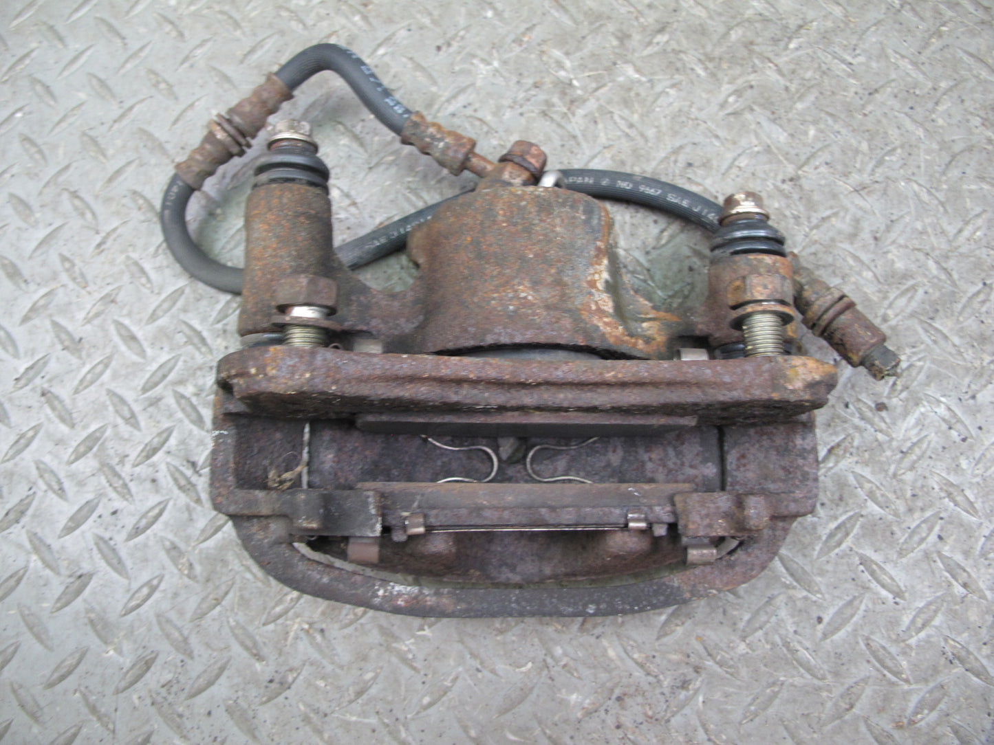 85-86 Toyota MR2 AW15 Set of 2 Front Left & Right Brake Caliper OEM