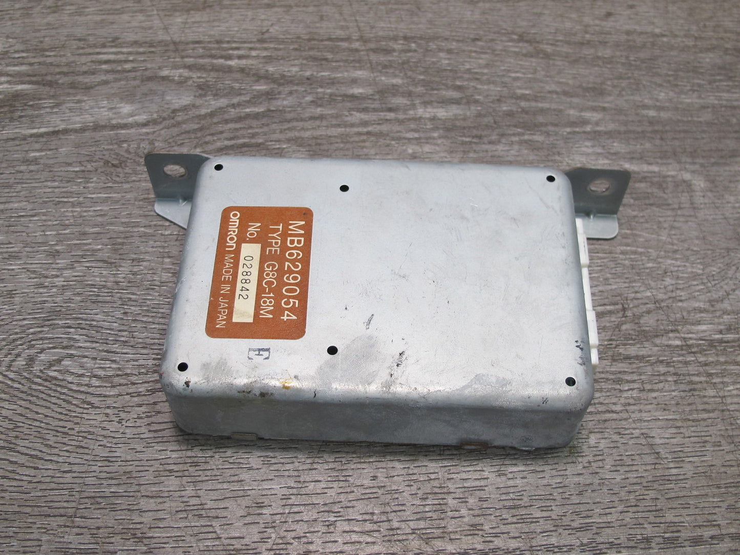 91-93 Mitsubishi 3000GT Anti Theft Locking Control Module Unit MB629054 OEM