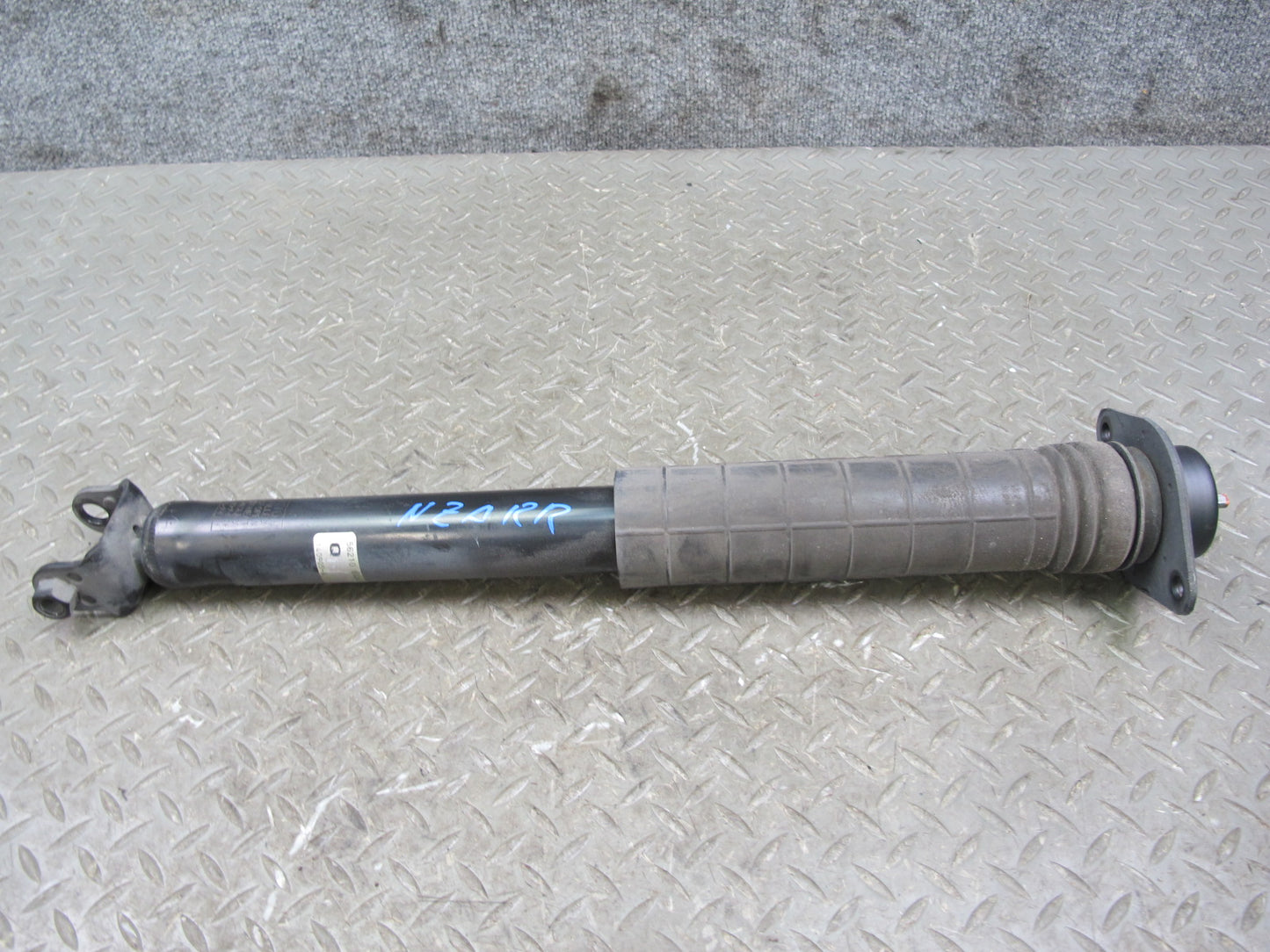 15-20 Nissan Z34 370Z Set of 2 Rear Suspension Shock Strut Absorber OEM