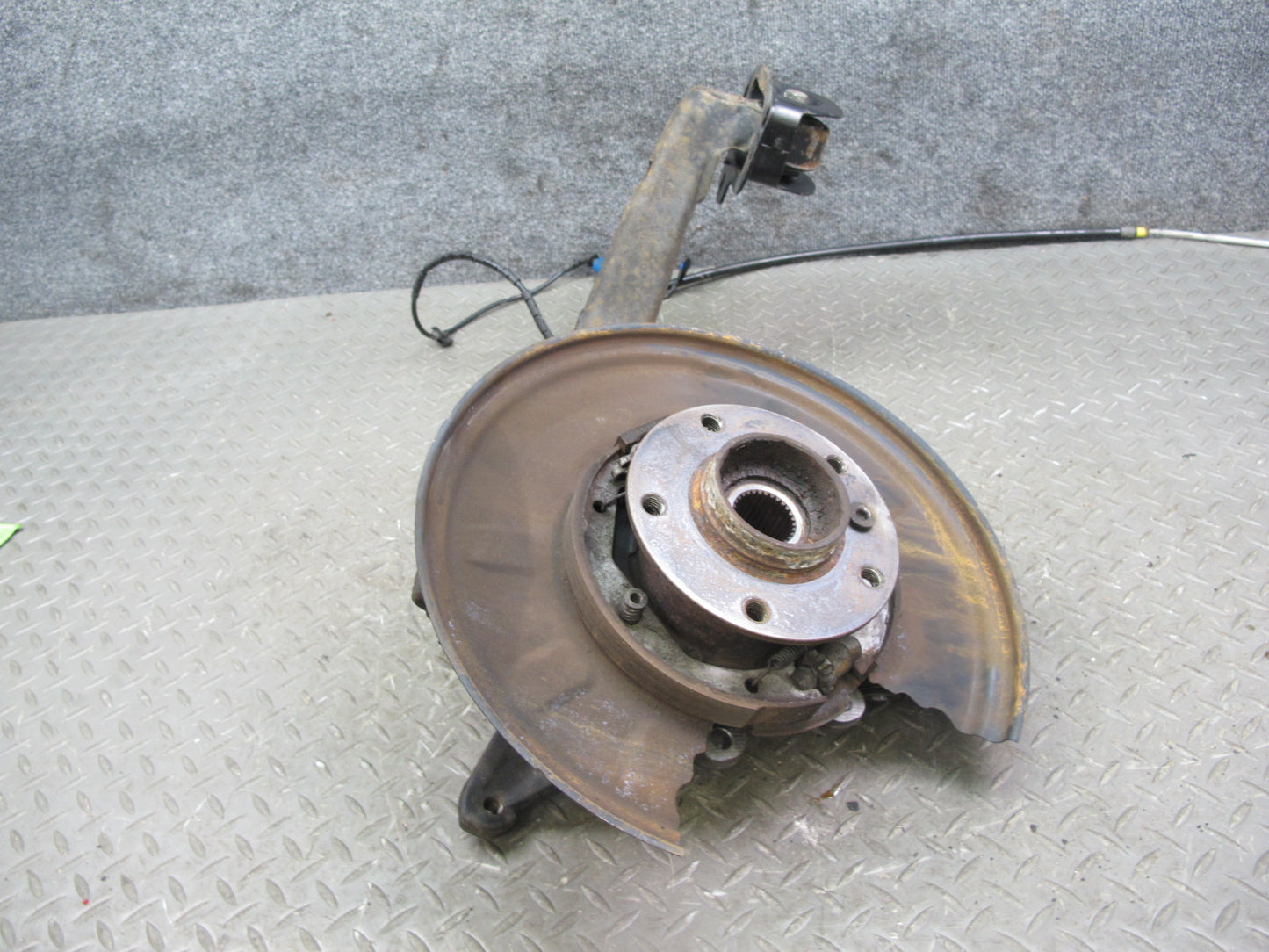 01-06 BMW E46 330i 330Ci RWD Rear Left Knuckle Wheel Hub Trailing Arm OEM