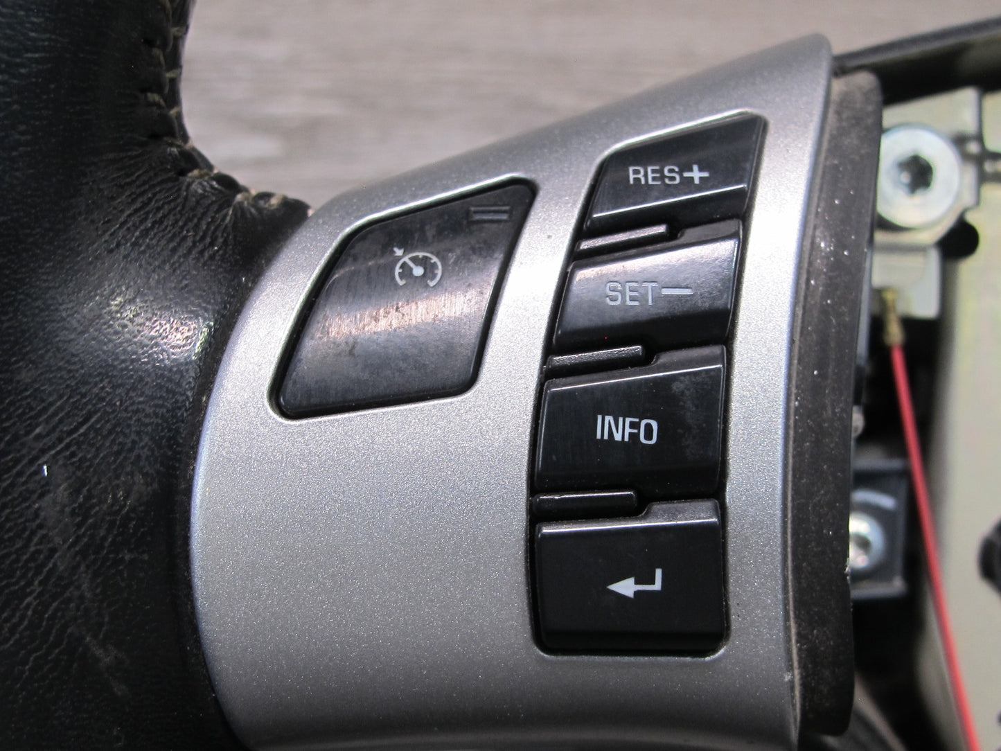 07-09 Saturn SKY Leather Steering w Controls OEM