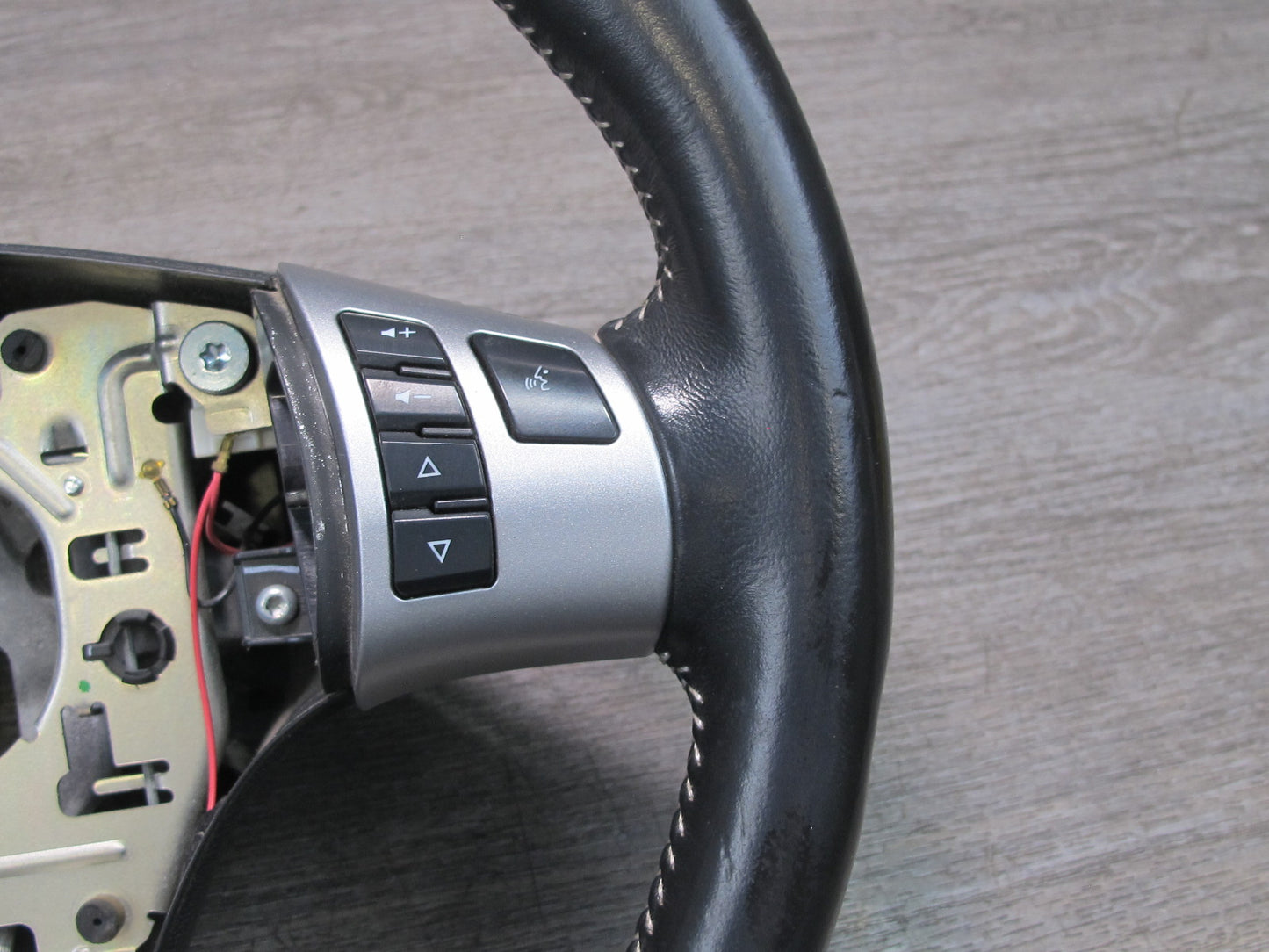 07-09 Saturn SKY Leather Steering w Controls OEM