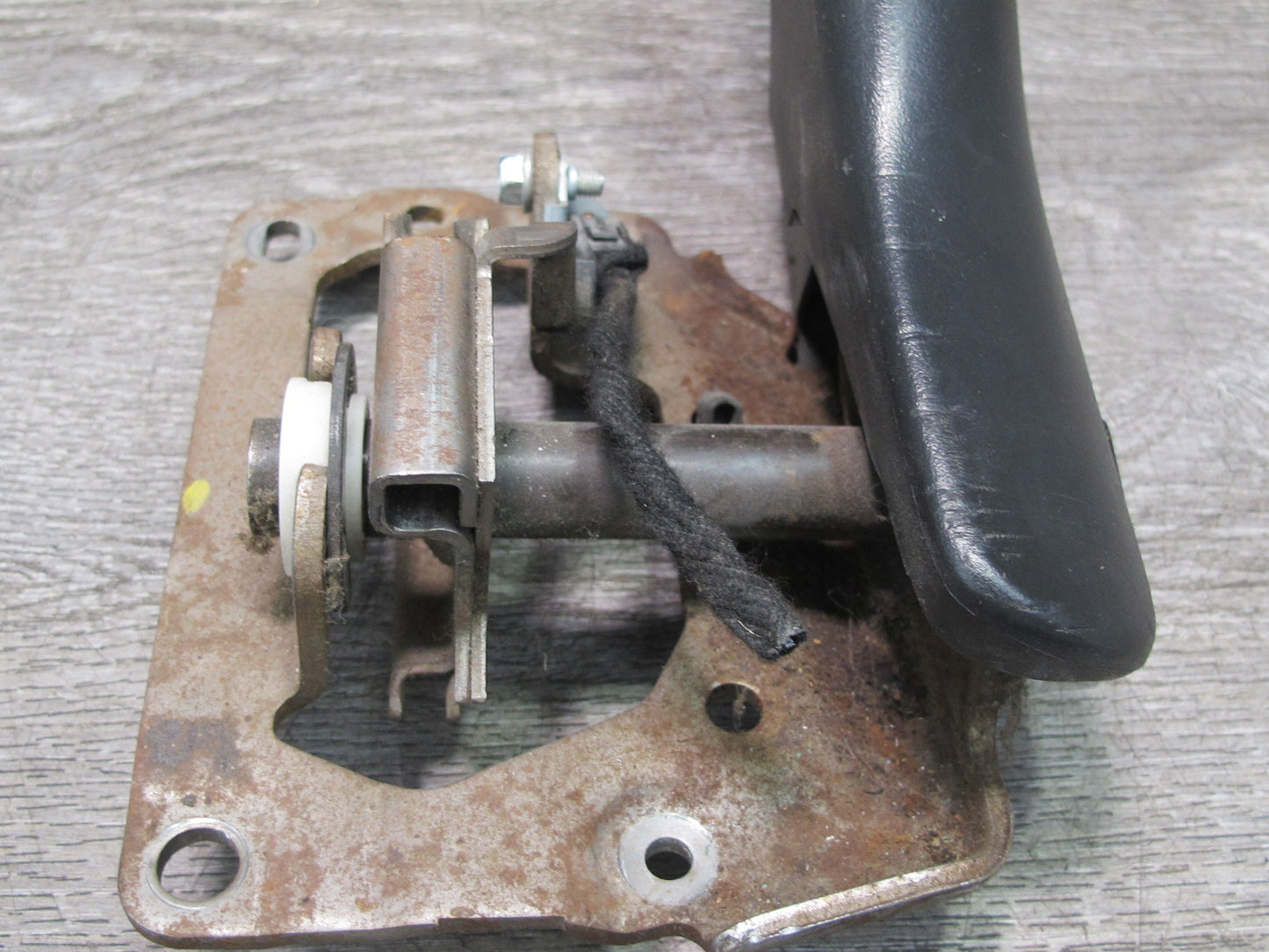 07-10 Saturn SKY Emergency Parking Brake Handbrake Lever Handle OEM