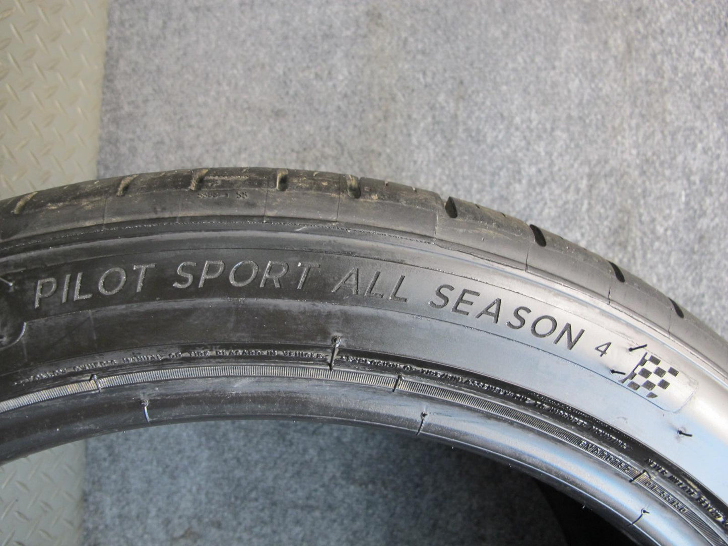 Set of 2 Michelin Pilot Sport ALL Season 4 Tire 245/40 ZR19 98Y 4424 10/32 Tread