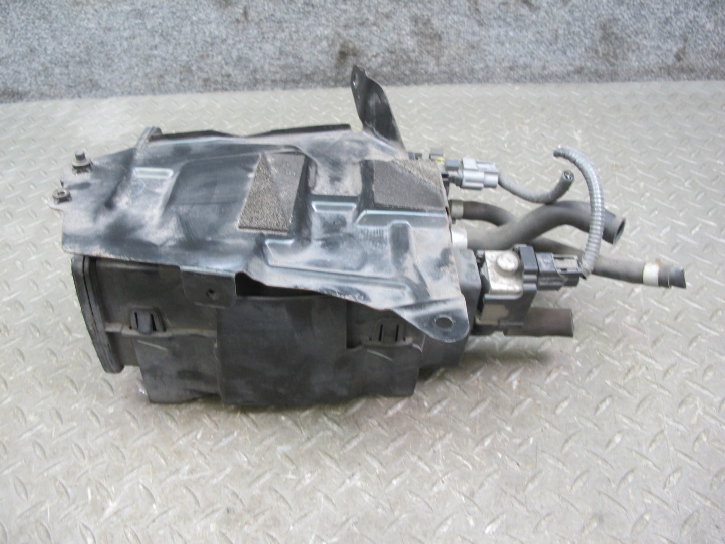 09-20 Nissan Z34 370Z Fuel Evap Vapor Charcoal Canister OEM