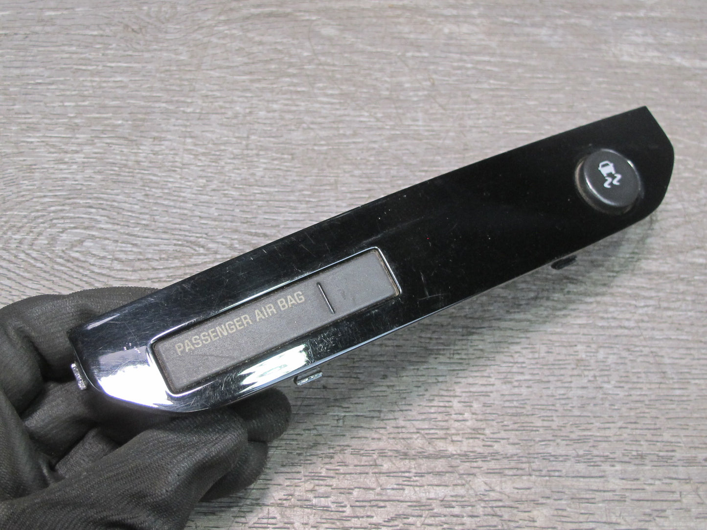 07-10 Saturn SKY Traction Control Button Passenger Indicator Switch Panel OEM