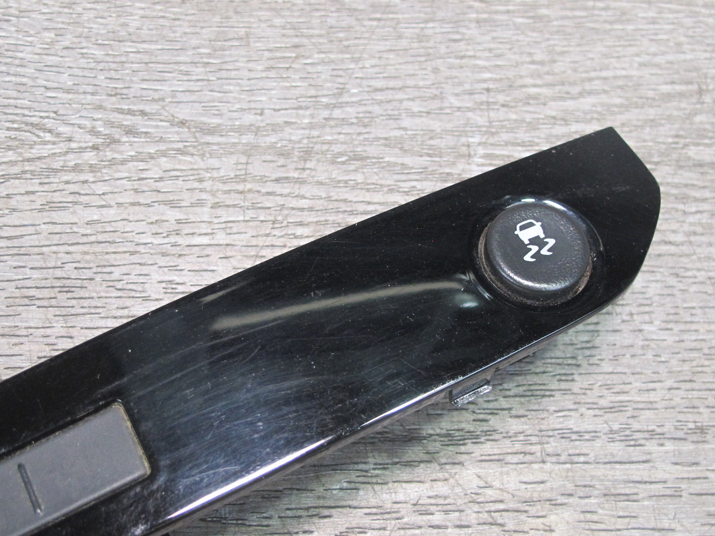 07-10 Saturn SKY Traction Control Button Passenger Indicator Switch Panel OEM