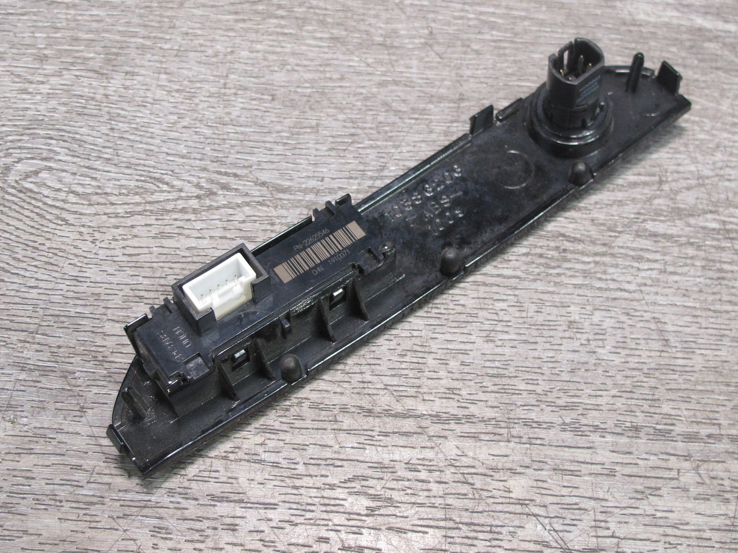 07-10 Saturn SKY Traction Control Button Passenger Indicator Switch Panel OEM