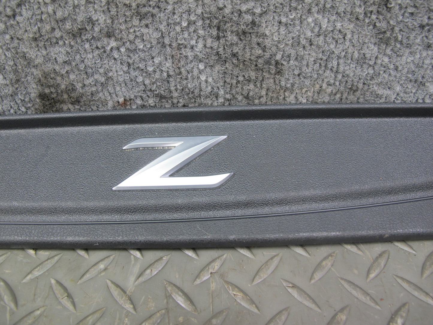 09-20 Nissan Z34 370Z Set of 2 Left & Right Door Scuff Sill Plate Trim Panel OEM