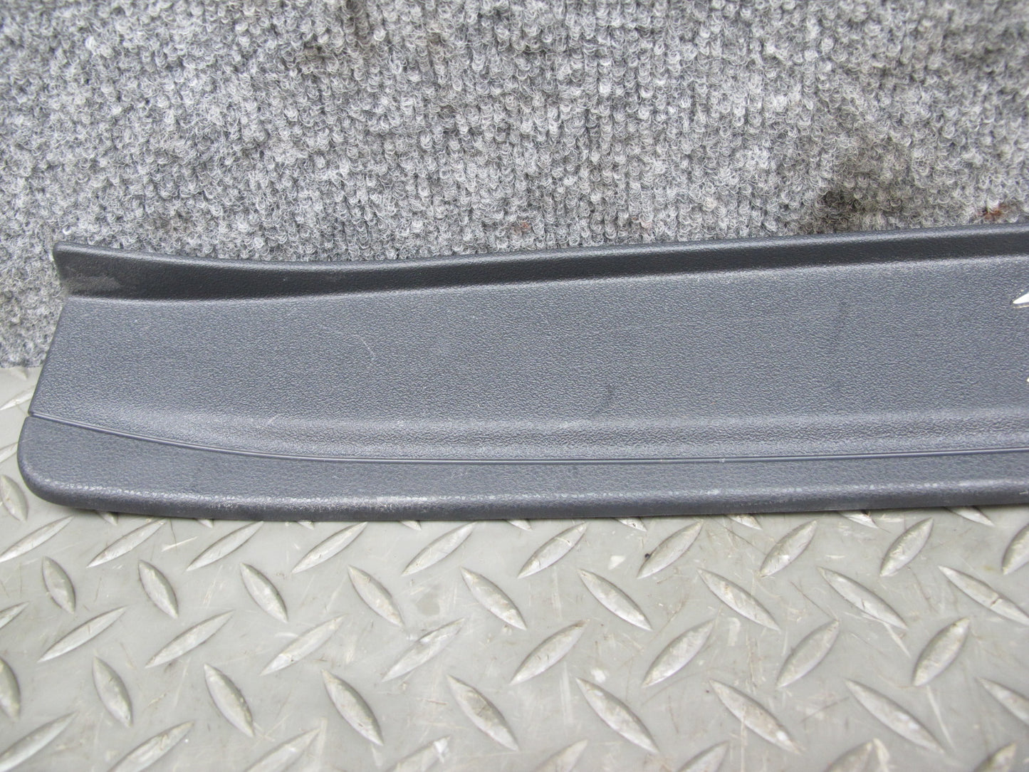 09-20 Nissan Z34 370Z Set of 2 Left & Right Door Scuff Sill Plate Trim Panel OEM