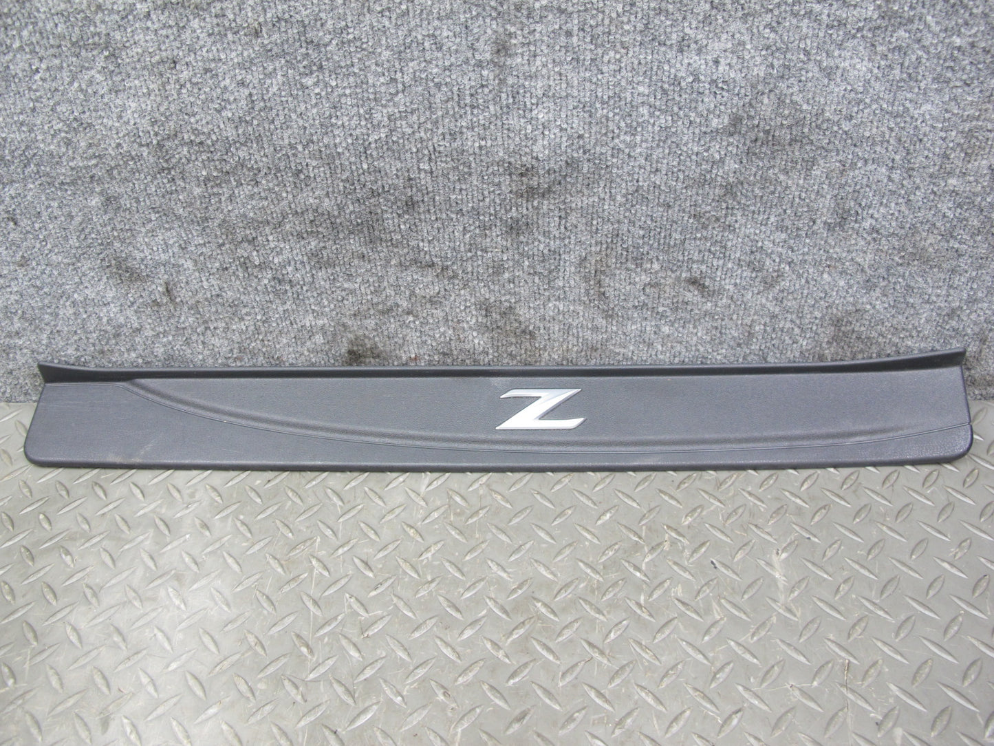 09-20 Nissan Z34 370Z Set of 2 Left & Right Door Scuff Sill Plate Trim Panel OEM