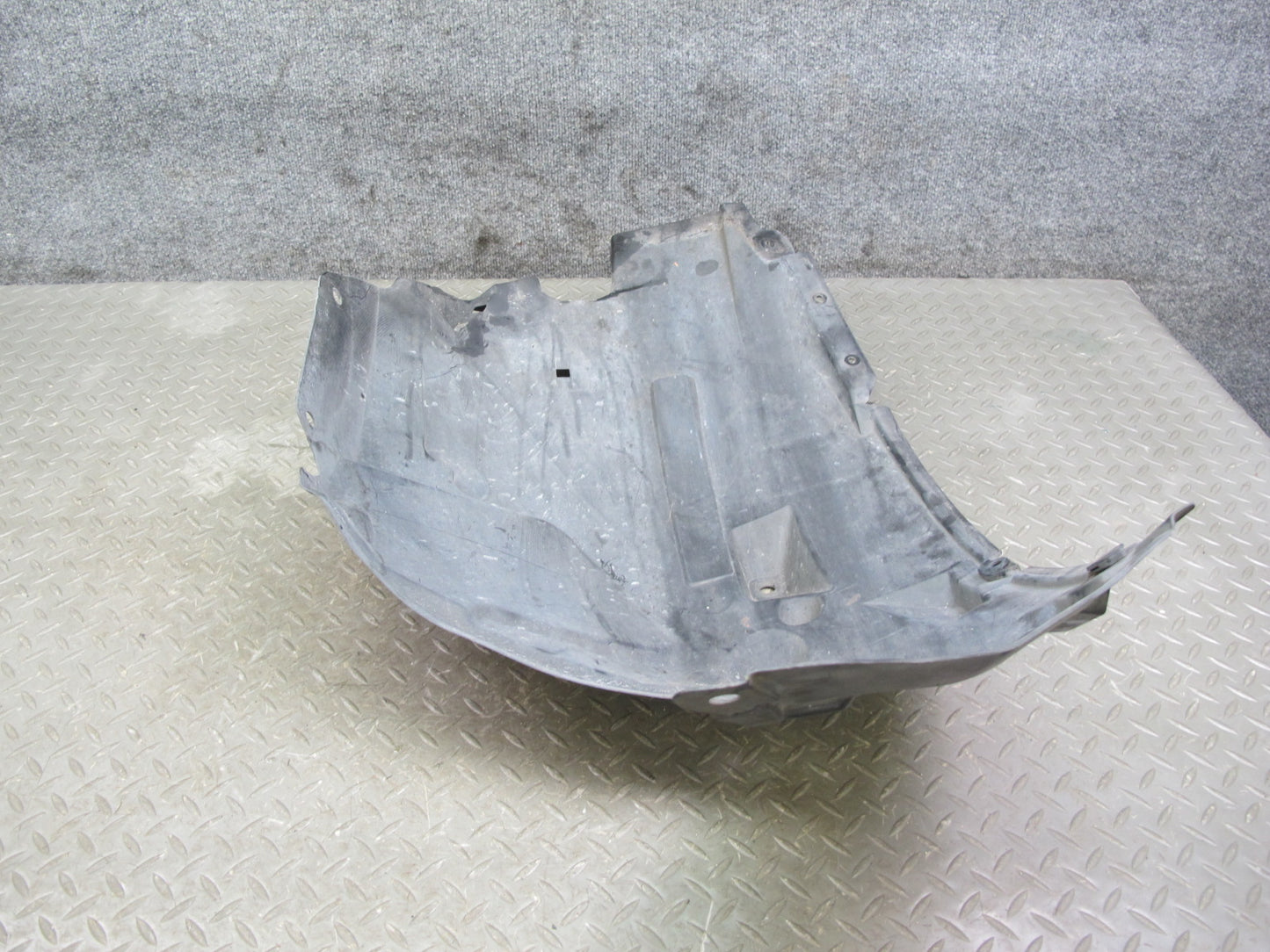 09-20 Nissan Z34 370Z Front Left & Right Fender Liner Rearward Splash Shield OEM