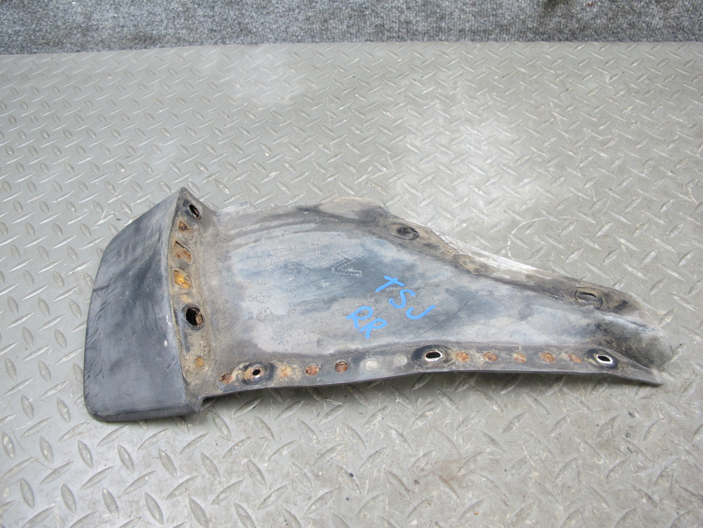 86-92 Toyota Supra MK3 Set of 2 Rear Right & Left MUD Flap Guard OEM