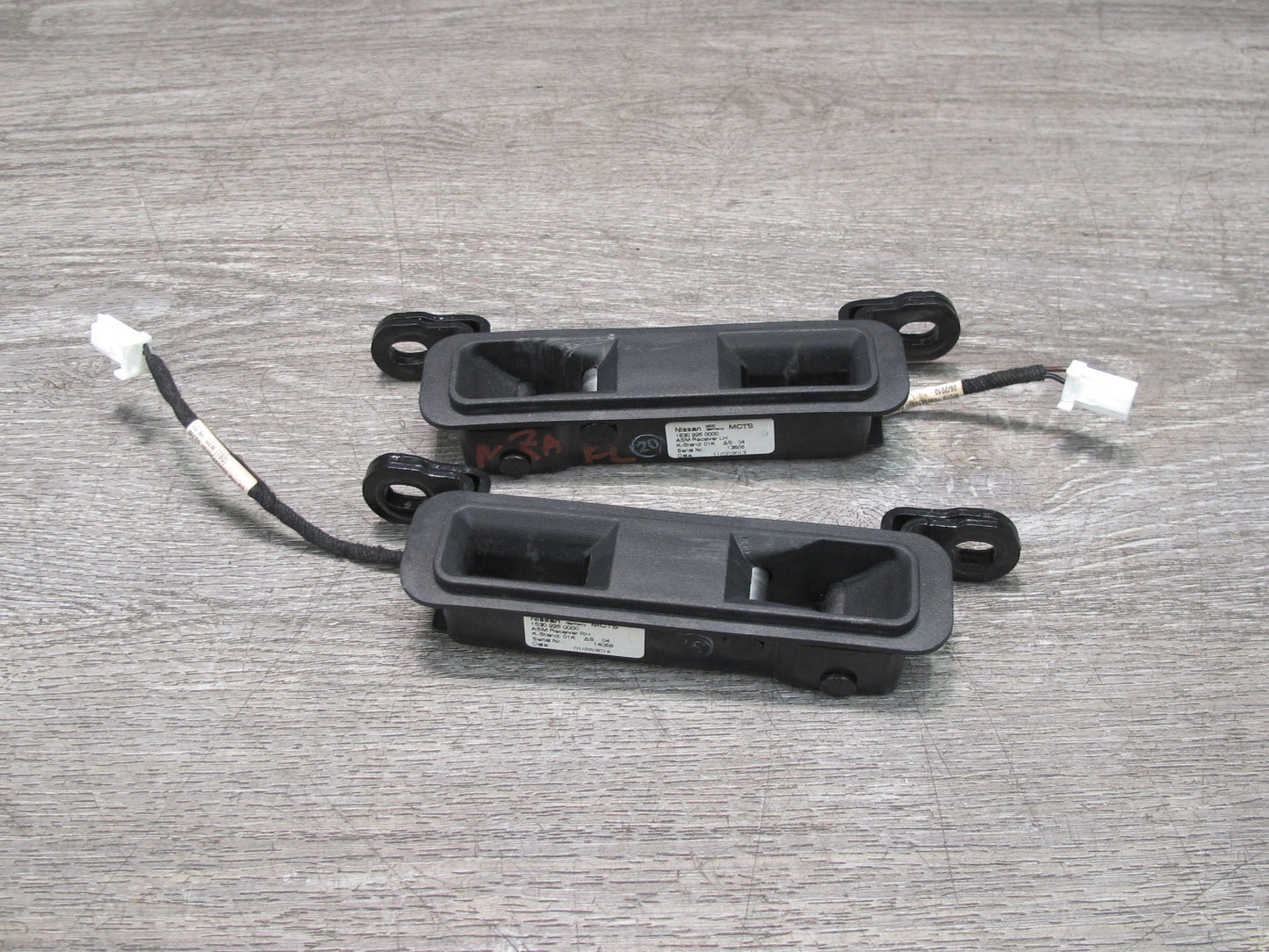 10-19 Nissan Z34 370Z Convertible Set of 2 Front Left & Right TOP Roof Latch OEM