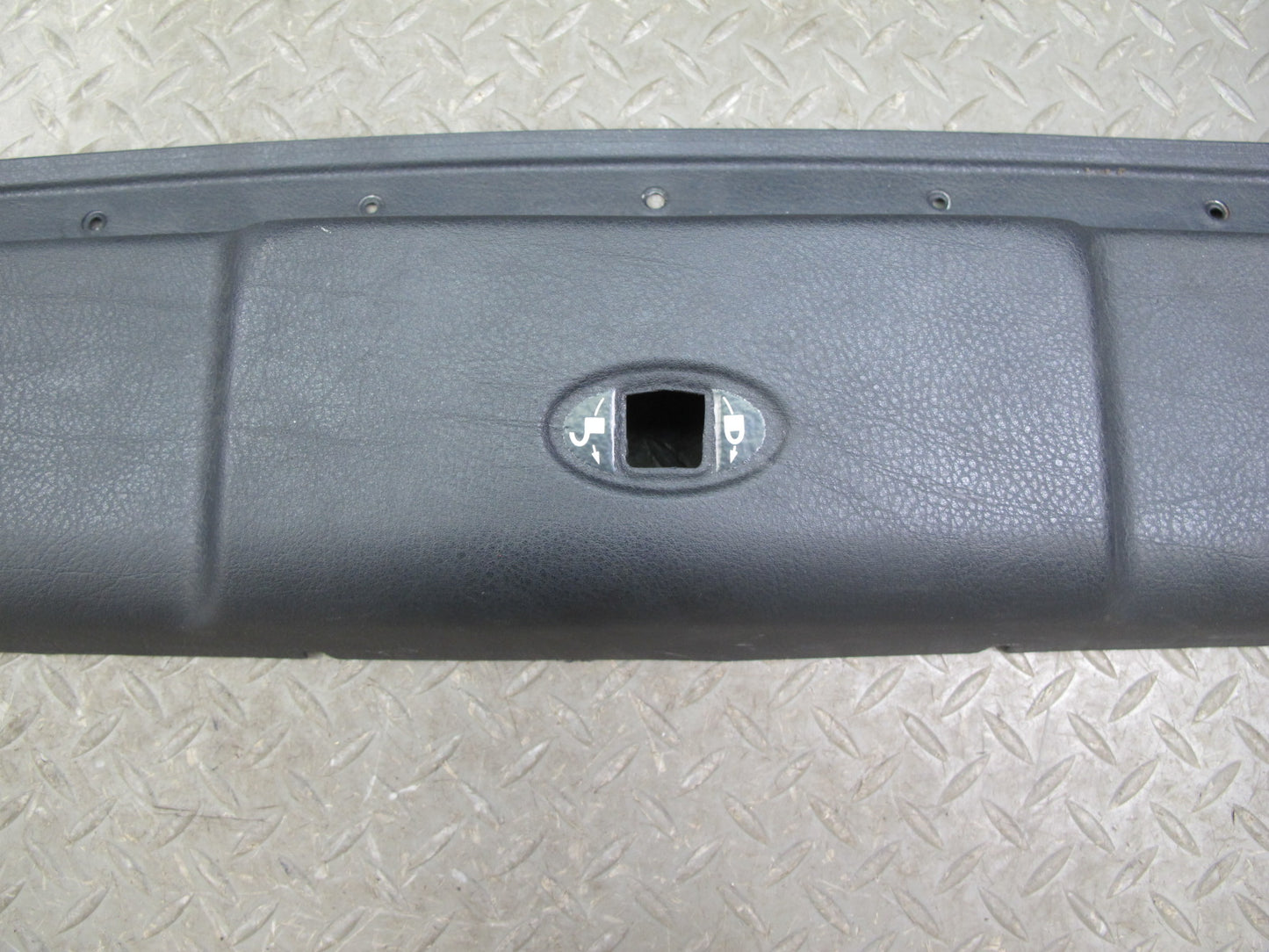 01-06 BMW E46 3-SERIES Convert Folding TOP Roof Front Lock Latch Trim Cover OEM