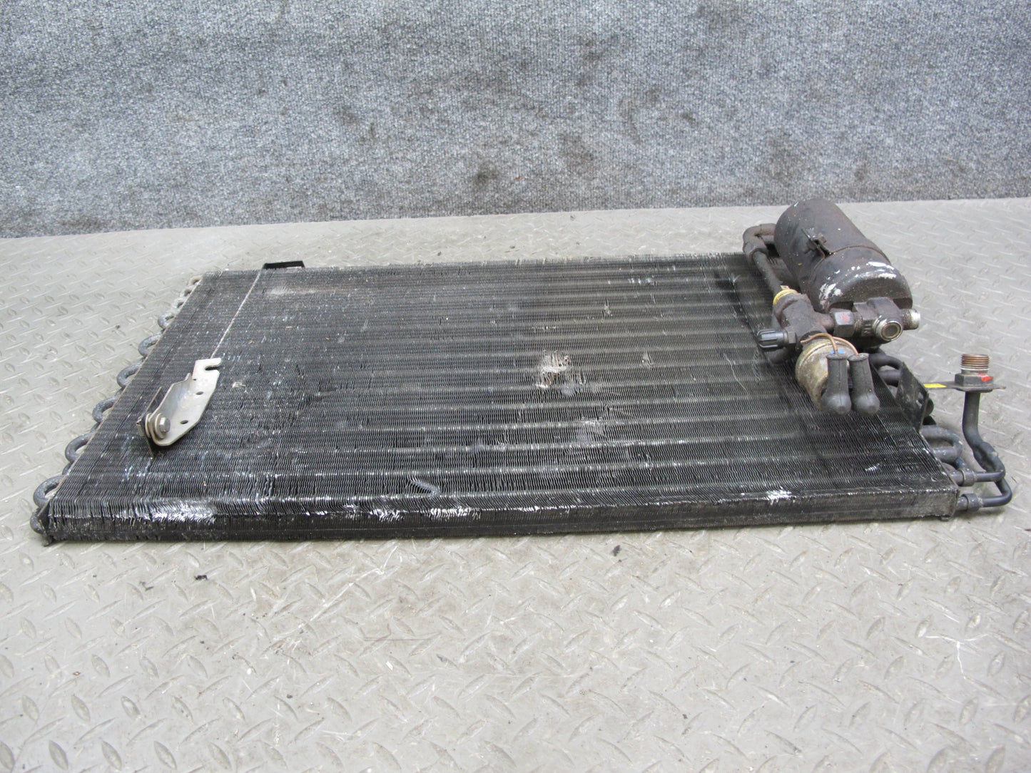 1987-1991 Porsche 928 S4 A/C Air Conditioning Condenser W/ Dryer