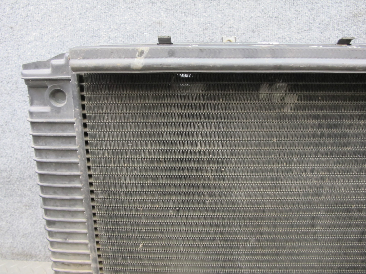 1987-1989 Porsche 928 S4 5.0L M/T Engine Motor Cooling Radiator 92810604400