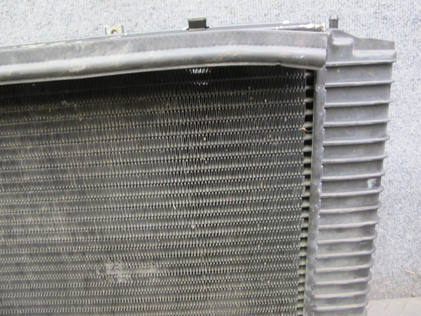 1987-1989 Porsche 928 S4 5.0L M/T Engine Motor Cooling Radiator 92810604400