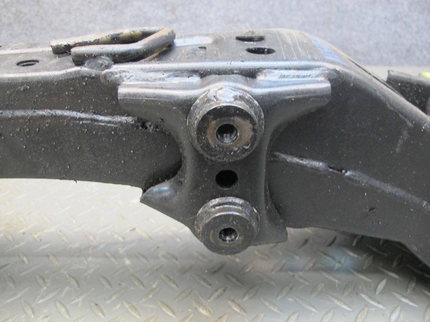 01-05 Lexus JCE10L IS300 Front Suspension Crossmember Sub Frame Subframe OEM