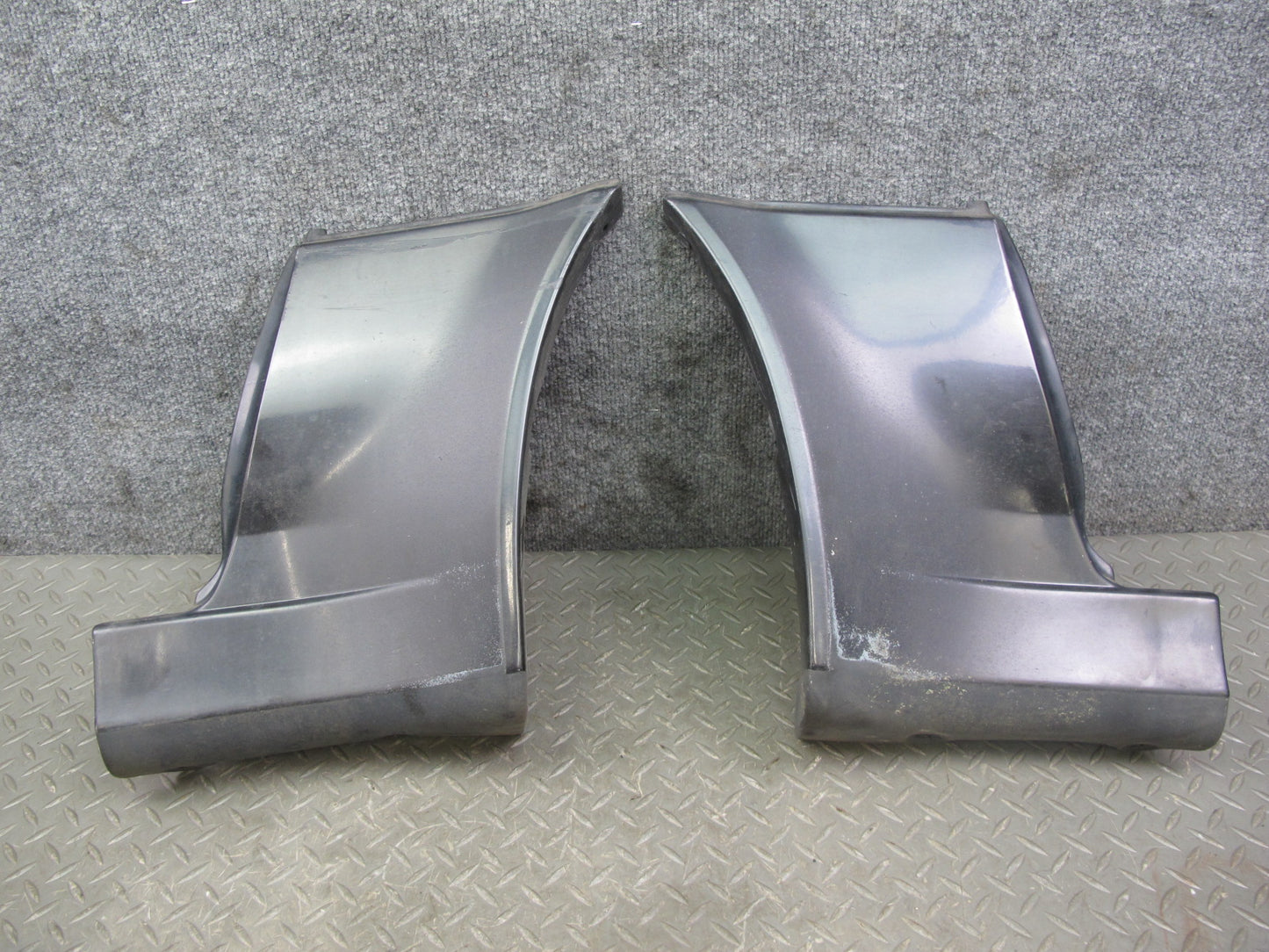 86-92 Toyota Supra MA70L Set  of 2 Rear Left & Right Lower Quarter Molding OEM