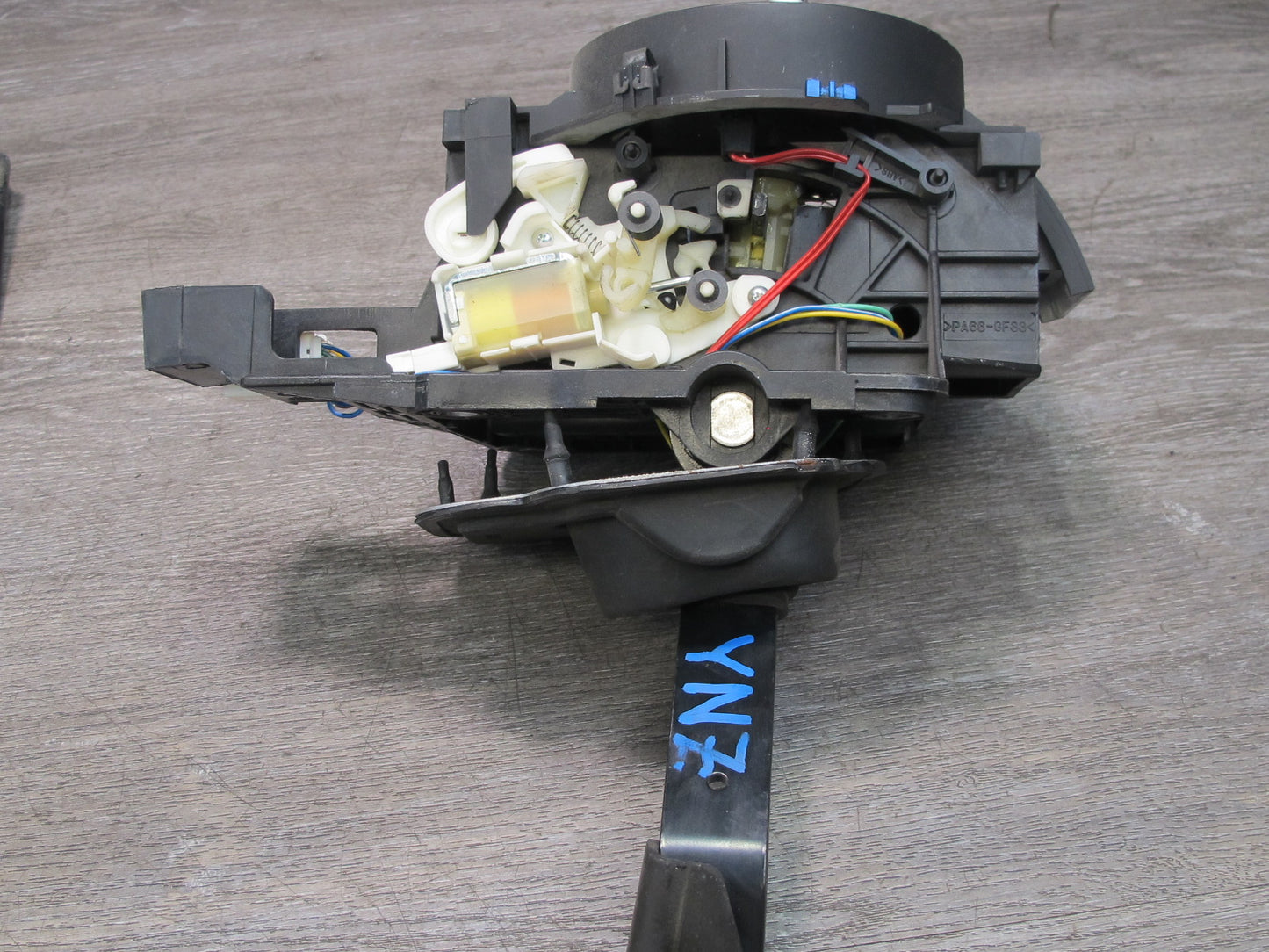 07-08 Nissan 350Z Z33 Coupe A/T Automatic Transmission Shifter w Linkage OEM