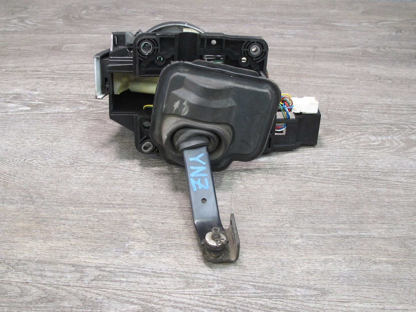 07-08 Nissan 350Z Z33 Coupe A/T Automatic Transmission Shifter w Linkage OEM
