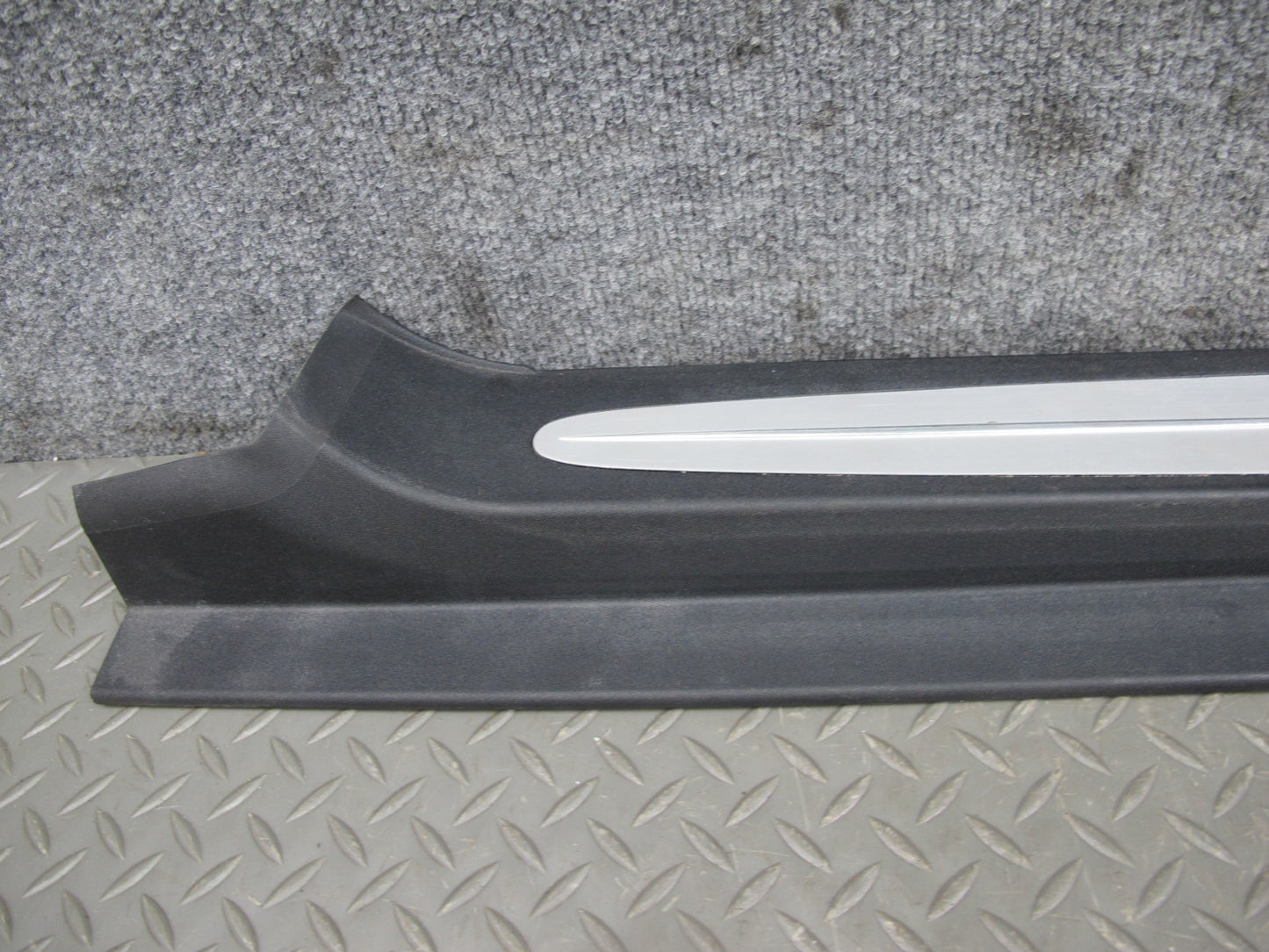 03-12 Mercedes R230 Set of 2 Left & Right Door Step Sill Plate Trim Panel OEM