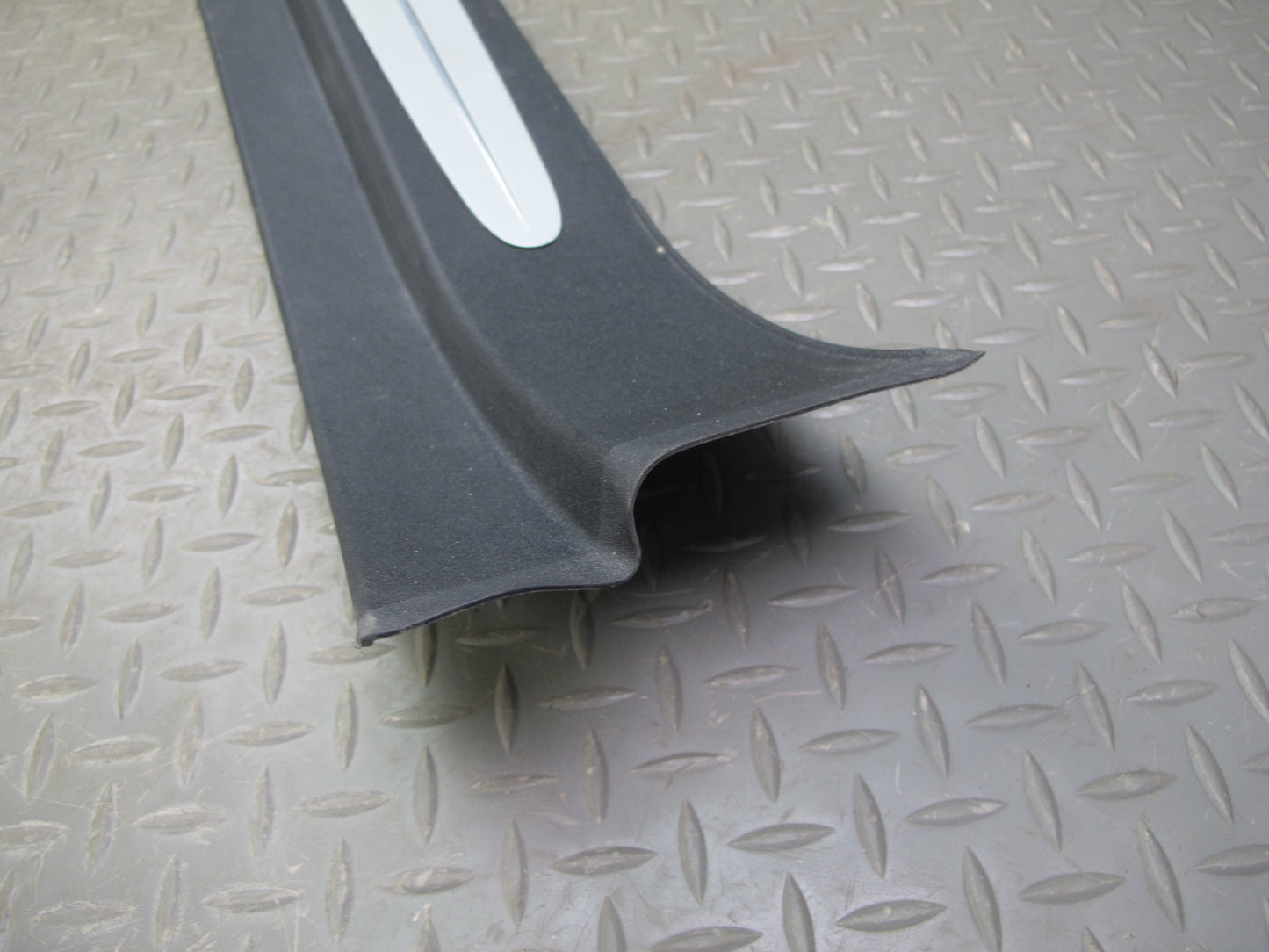 03-12 Mercedes R230 Set of 2 Left & Right Door Step Sill Plate Trim Panel OEM