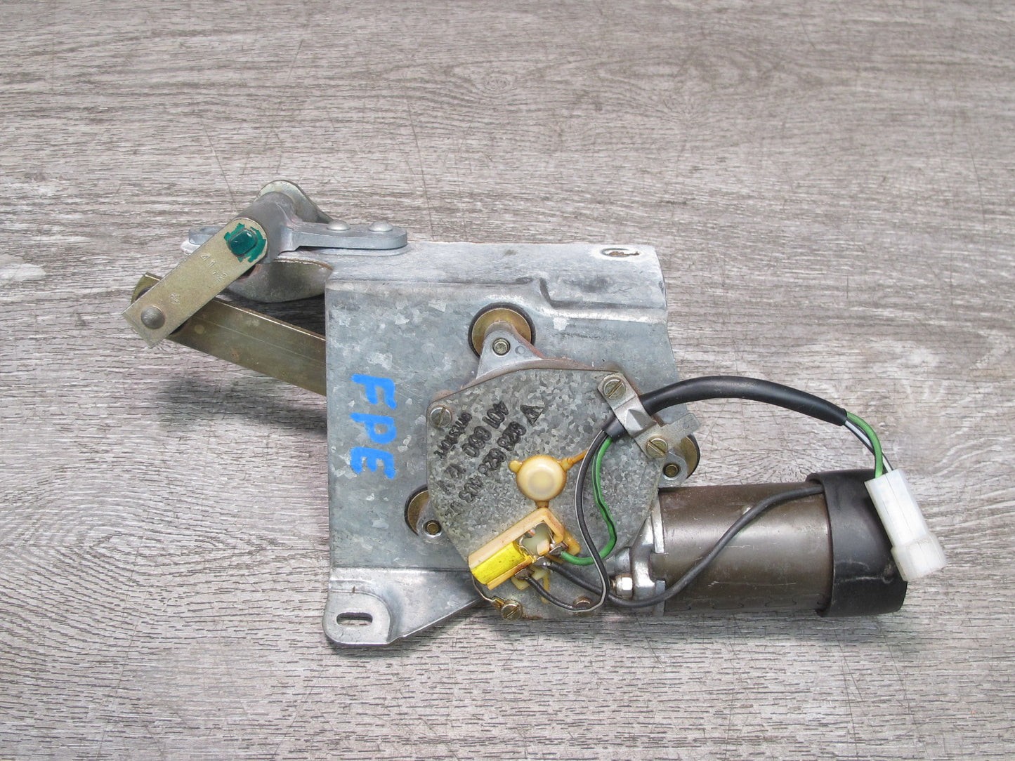1983-1991 Porsche 928 S Rear Hatch Tail Gate Wiper Window Motor 92862840302
