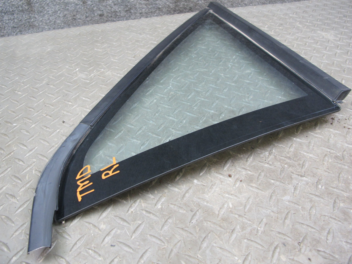 85-89 Toyota MR2 AW15 Rear Left Quarter Window Glass w Molding OEM
