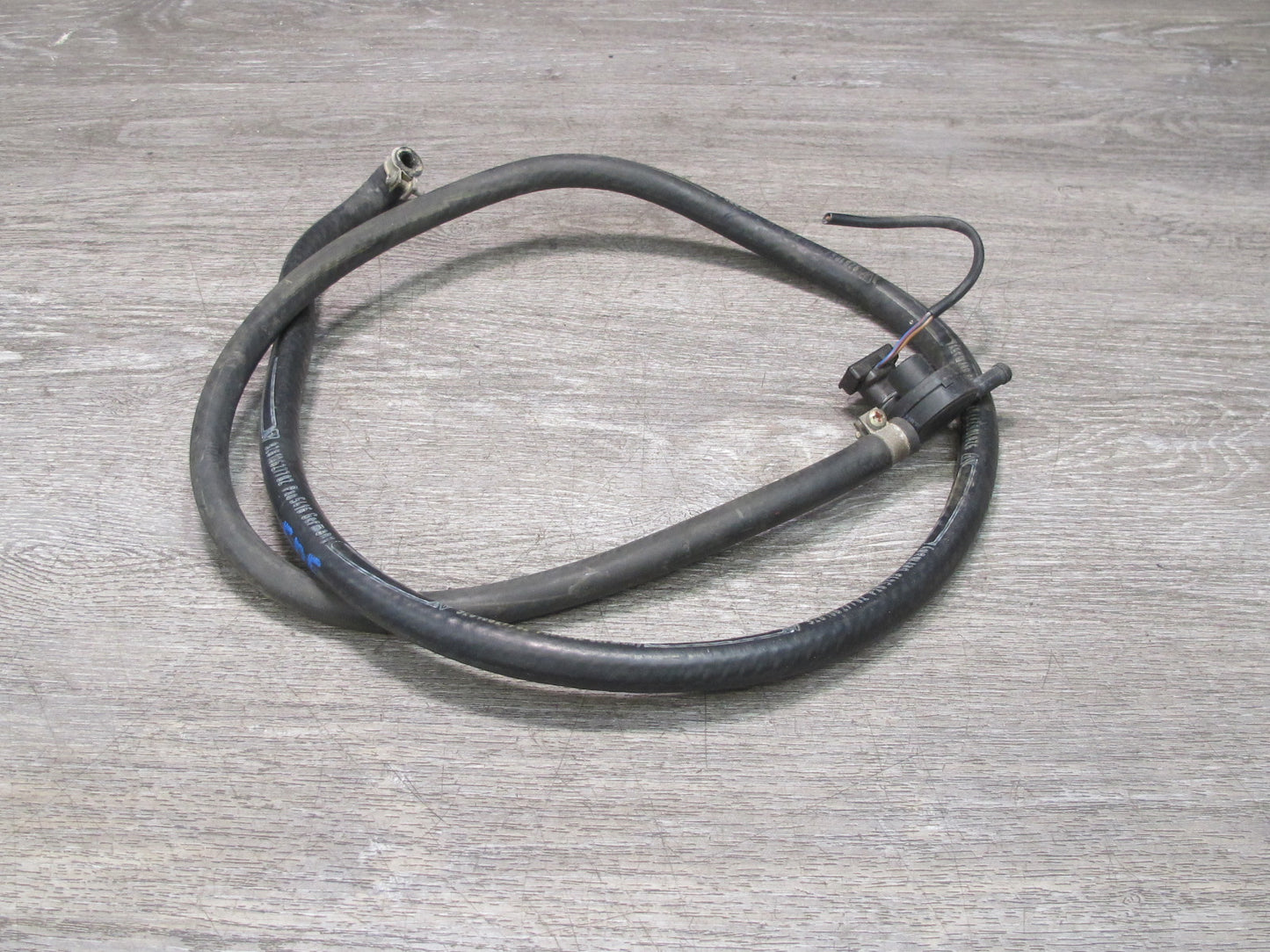 1987-1995 Porsche 928 S Engine Radiator Hose Pipe Line Pressure Switch