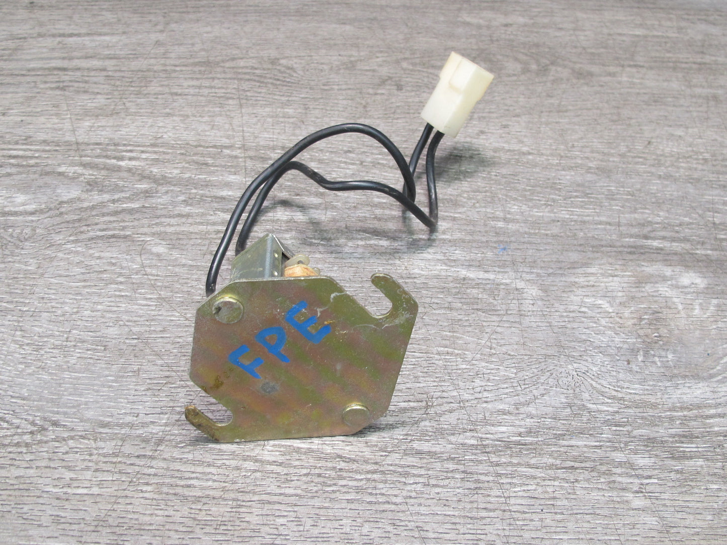 1987-1990 Porsche 928 S Electrical Noise Suppressor Booster 99961914100