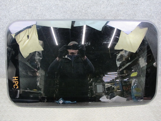2011-2018 Porsche Cayenne 958 Upper Sunroof Moon Roof Window Glass 7P5877071