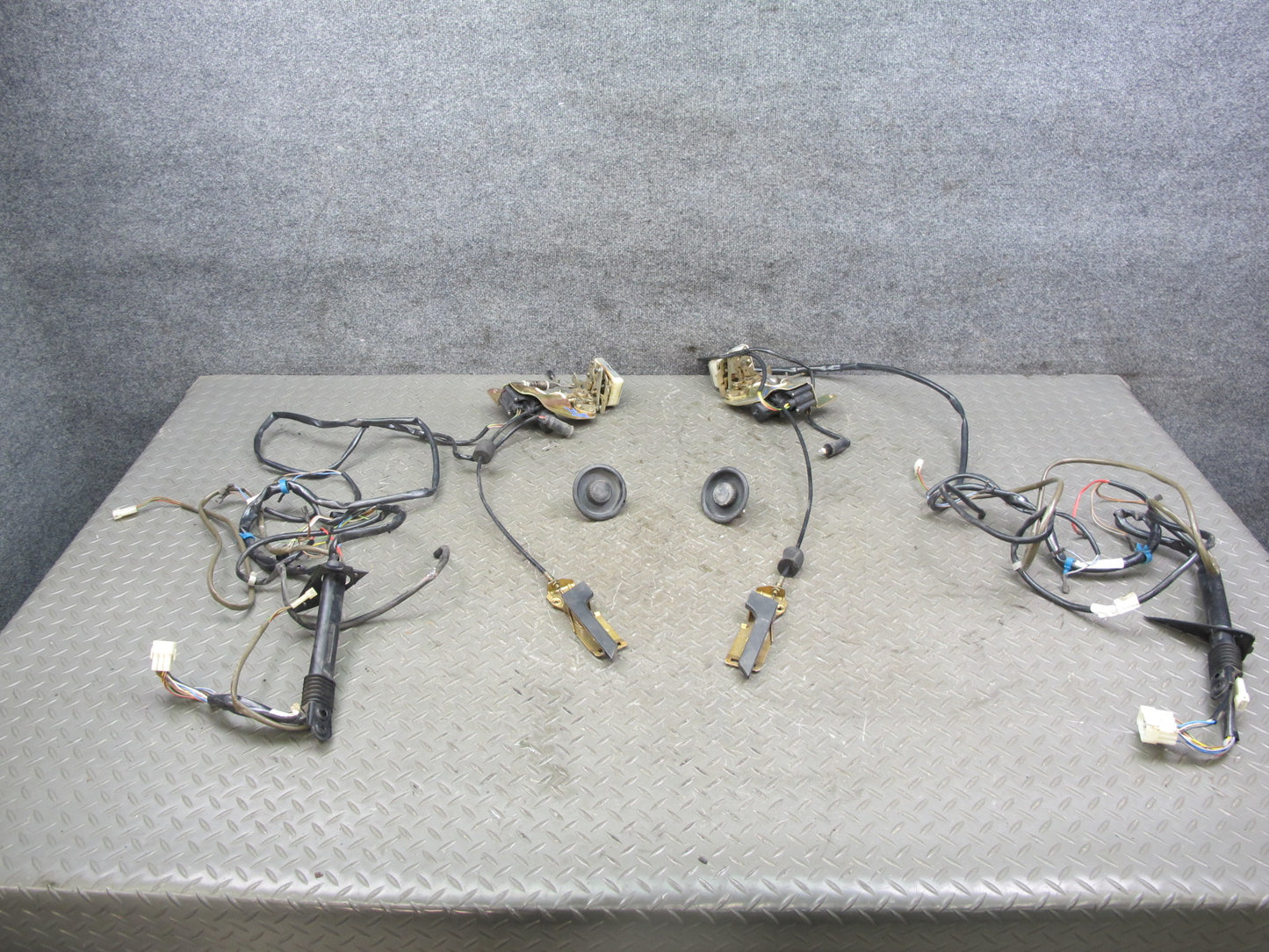 1983-1986 Porsche 928 S Left Right Side Door Lock Latch Handle Wire Harness Set